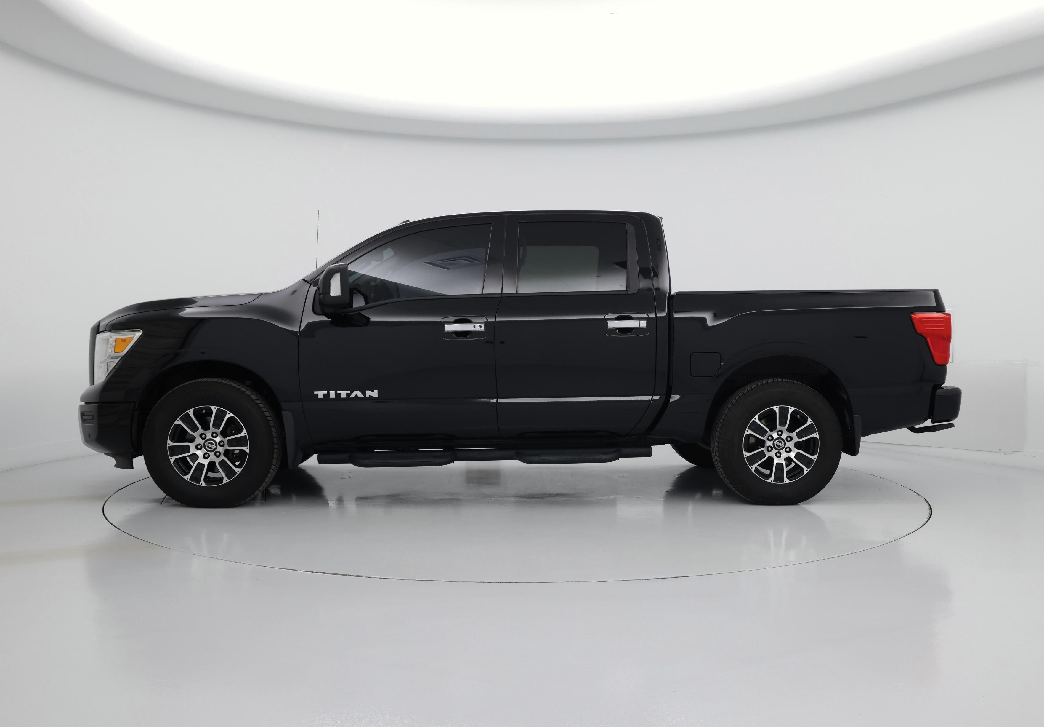 Thumbnail: 2021 Nissan Titan - 3
