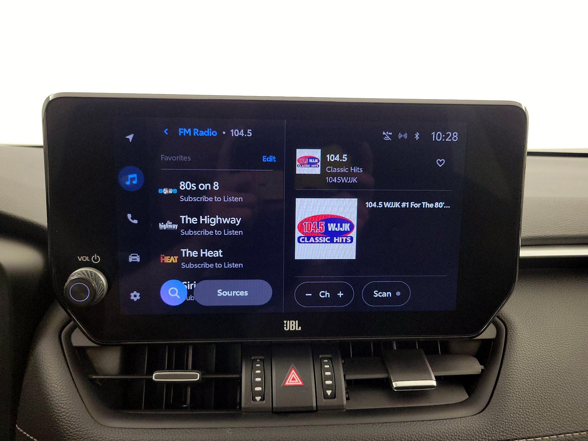 Thumbnail: 2023 Toyota RAV4 - 15