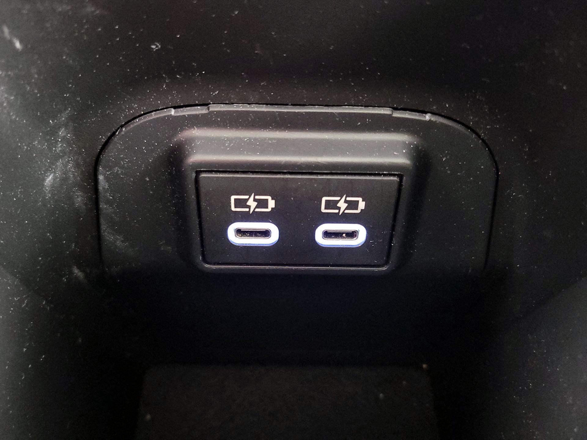 Thumbnail: 2023 Toyota RAV4 - 18