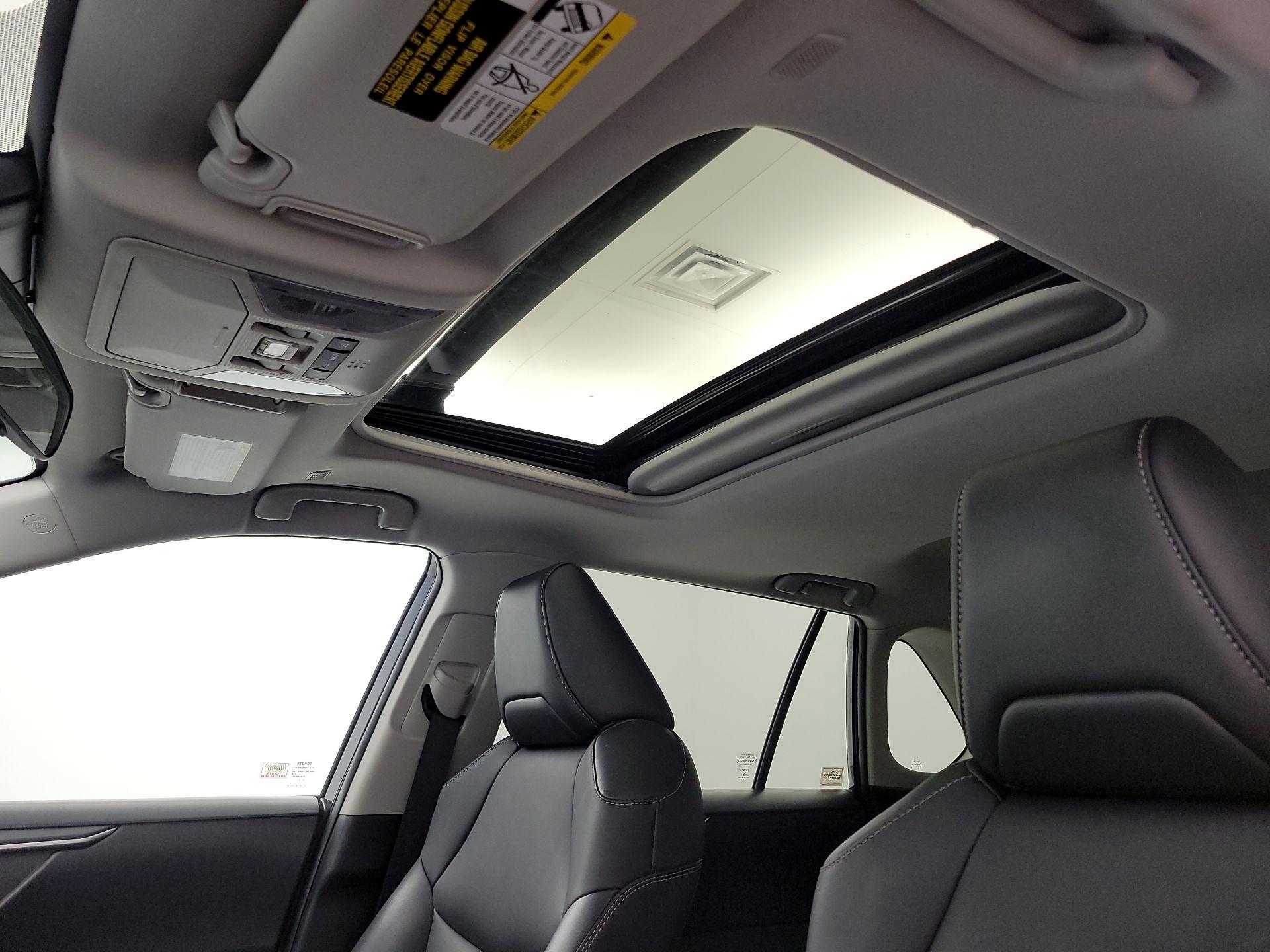 Thumbnail: 2023 Toyota RAV4 - 19