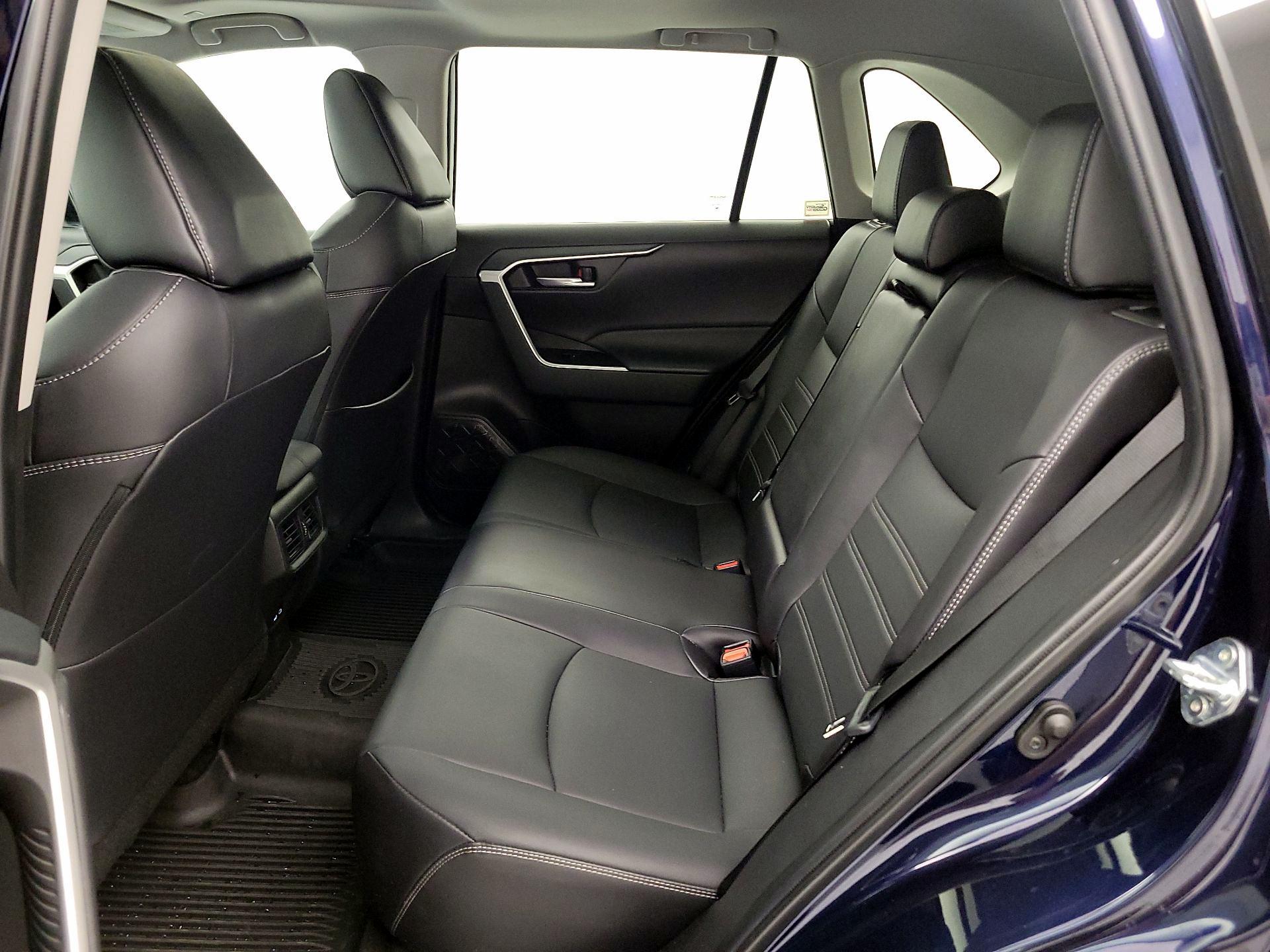 Thumbnail: 2023 Toyota RAV4 - 20