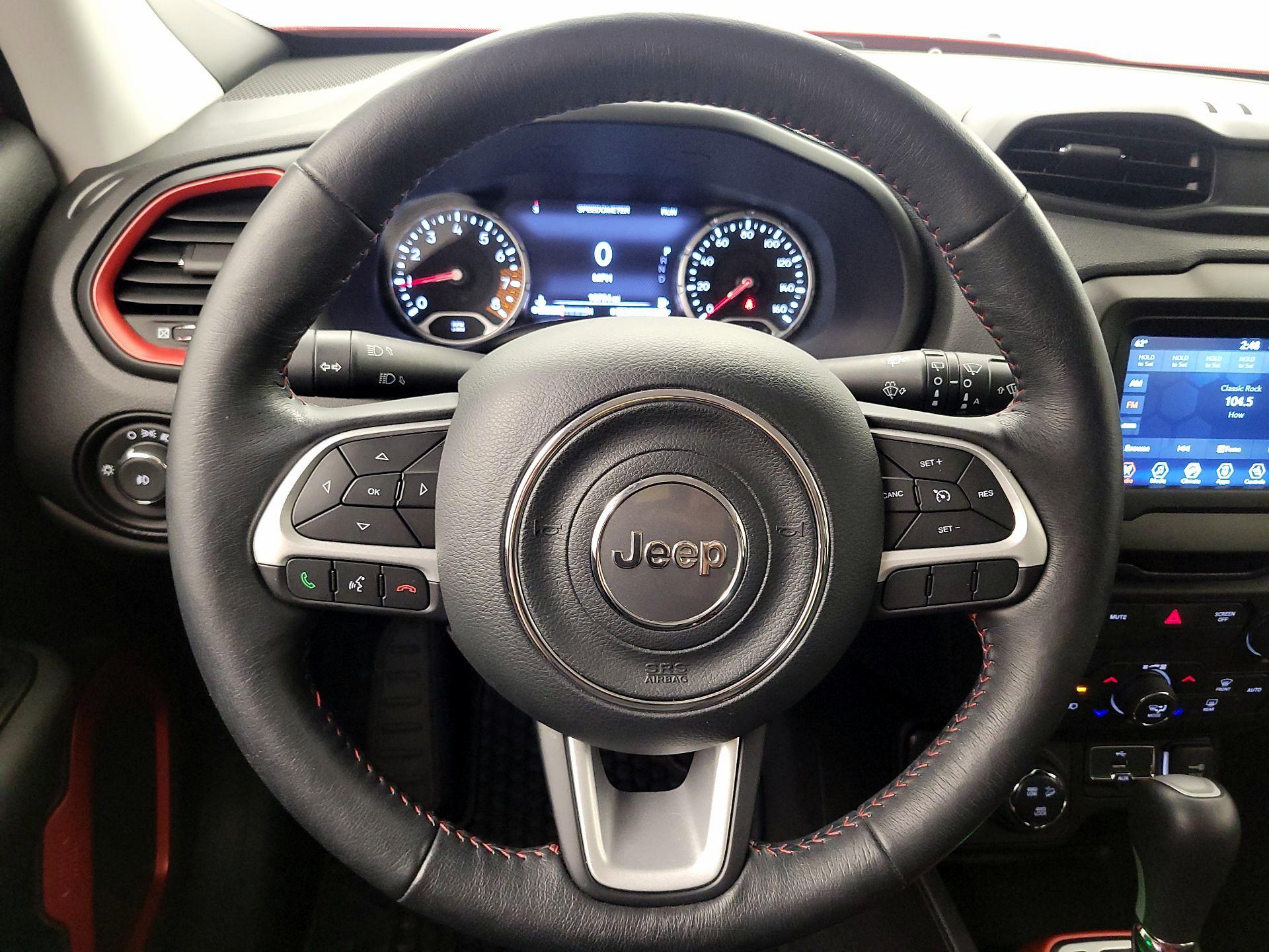 Thumbnail: 2020 Jeep Renegade - 10