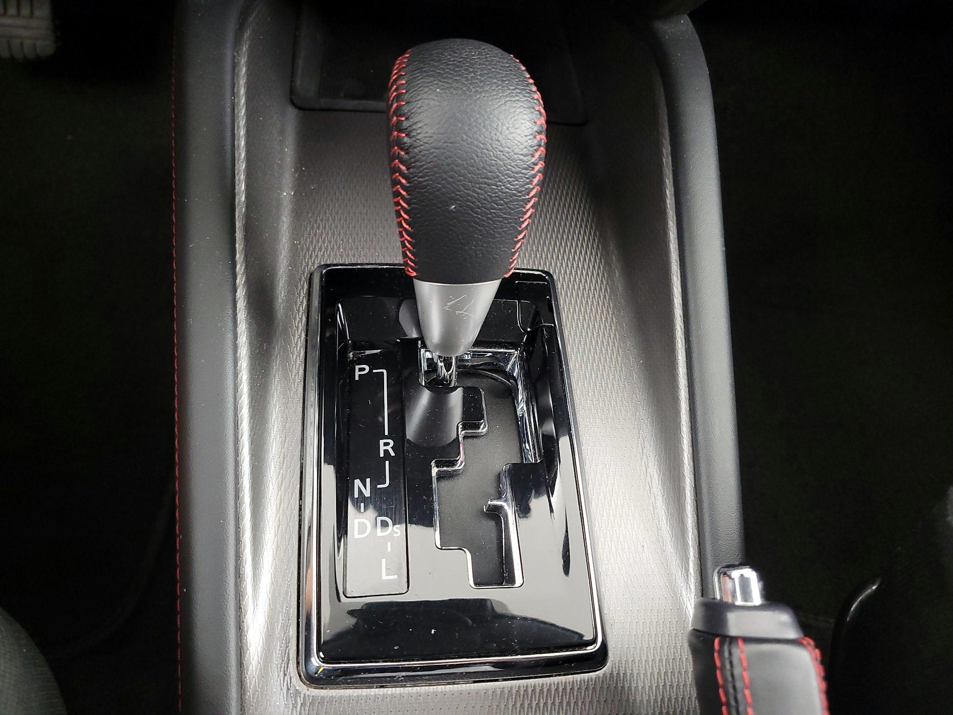 Thumbnail: 2022 Mitsubishi Outlander Sport - 17