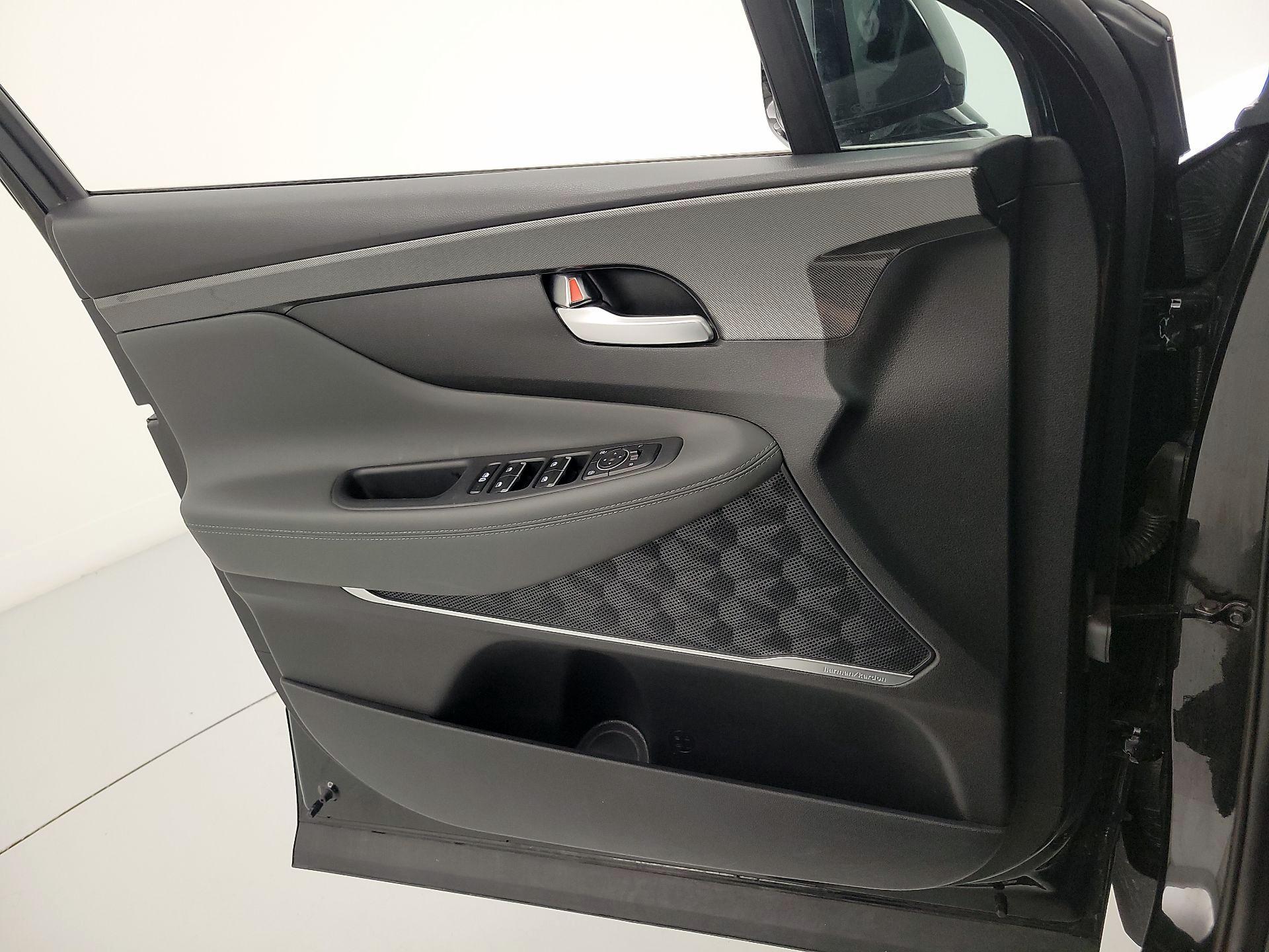 Thumbnail: 2023 Hyundai Santa Fe - 12