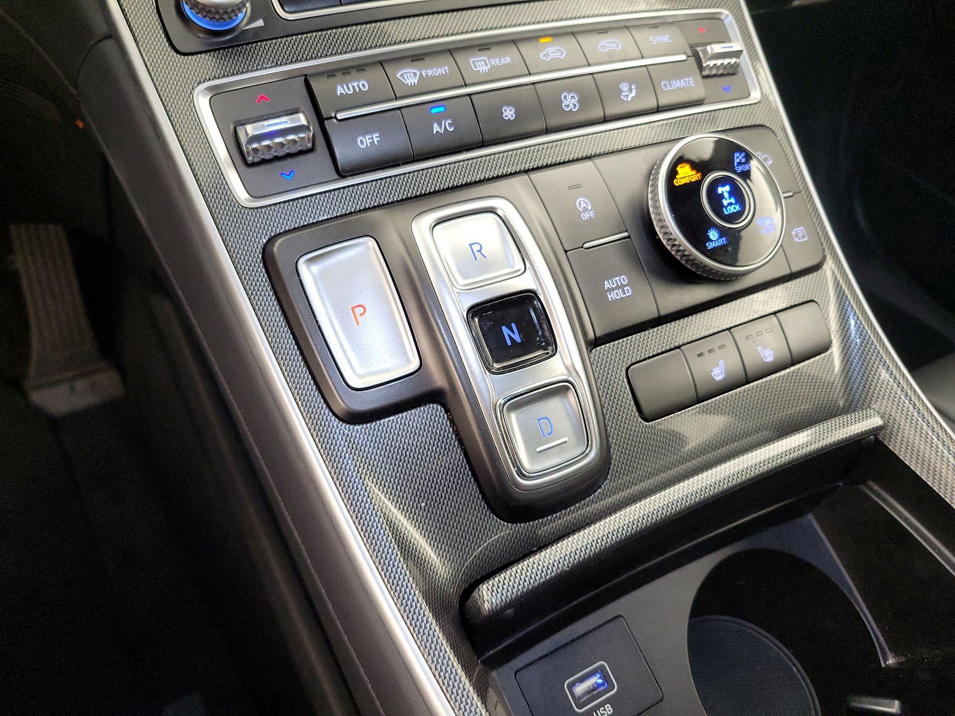 Thumbnail: 2023 Hyundai Santa Fe - 18