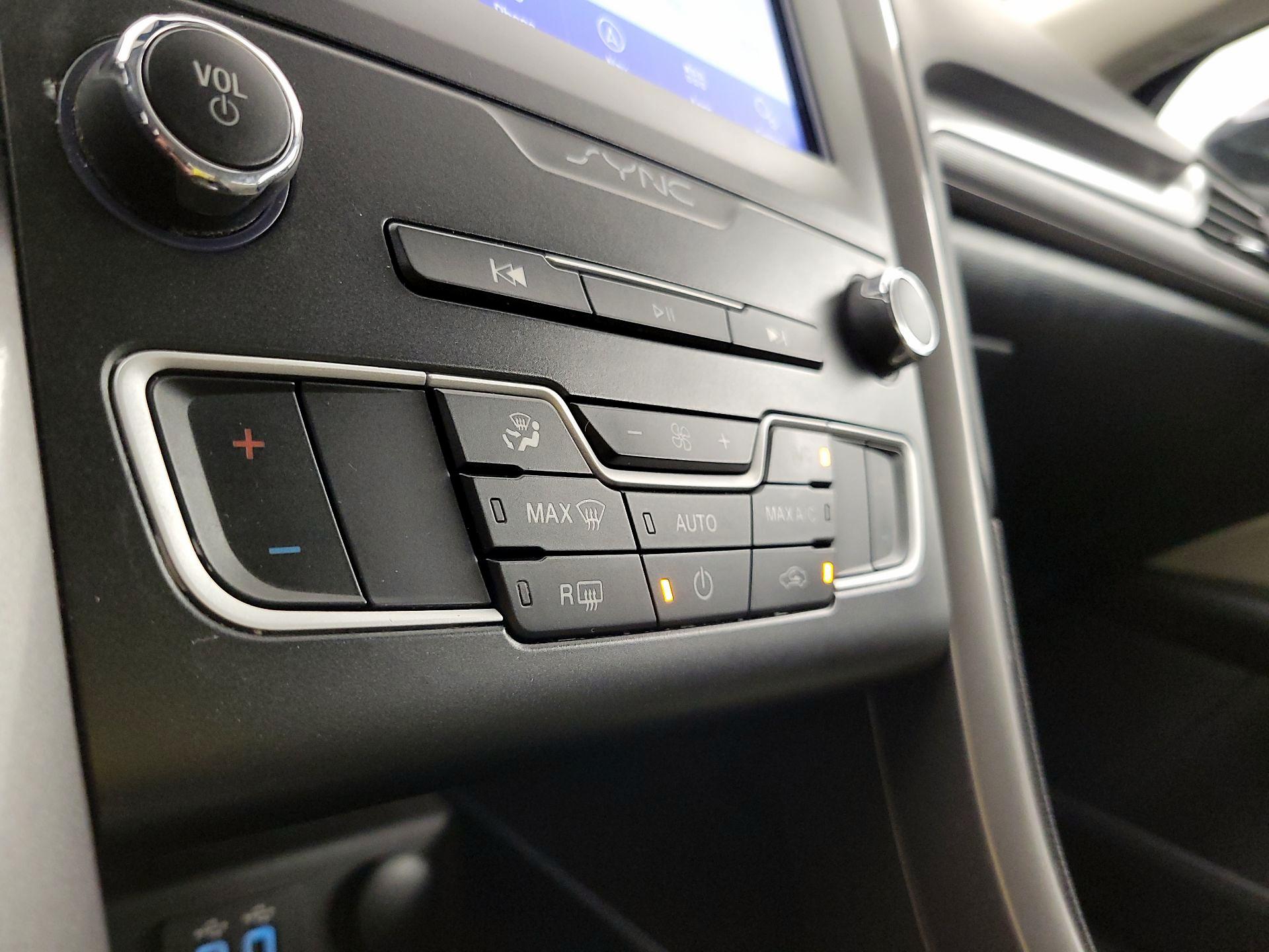 Thumbnail: 2020 Ford Fusion - 17