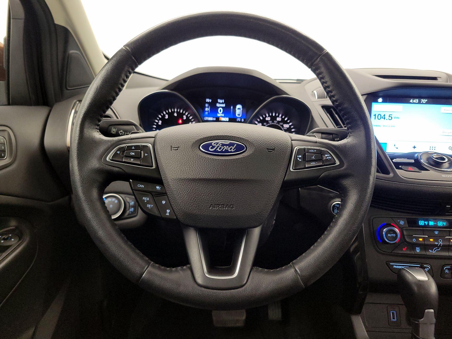 Thumbnail: 2017 Ford Escape - 10