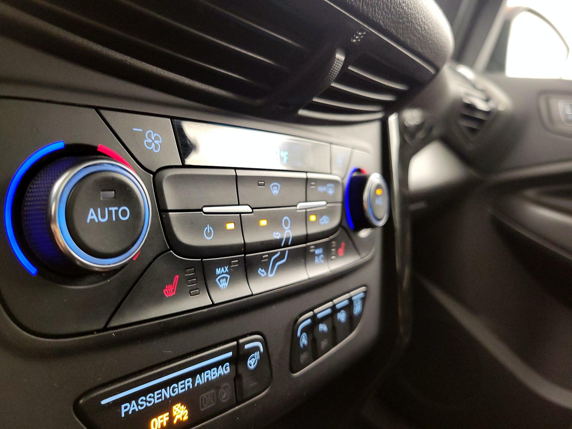 Thumbnail: 2017 Ford Escape - 17