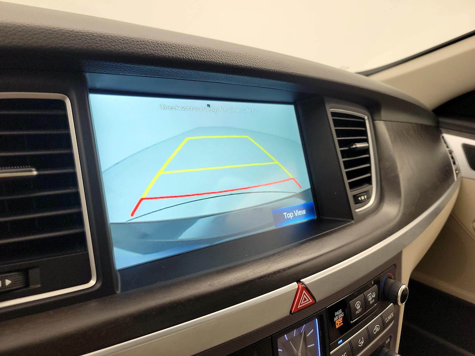 Thumbnail: 2017 Genesis G80 - 15