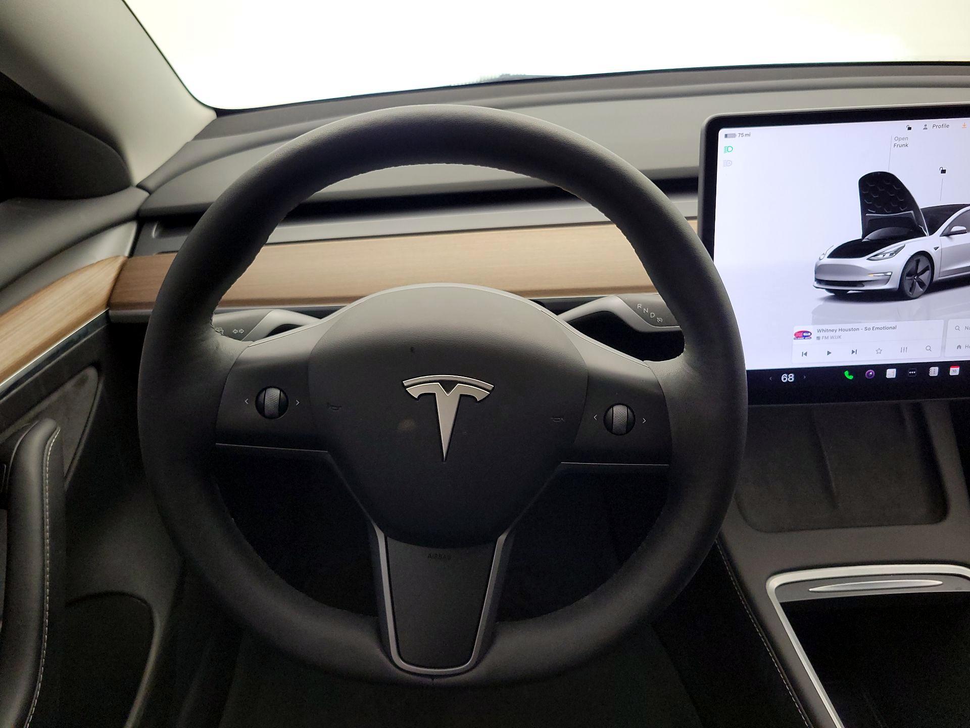 Thumbnail: 2023 Tesla Model 3 - 10