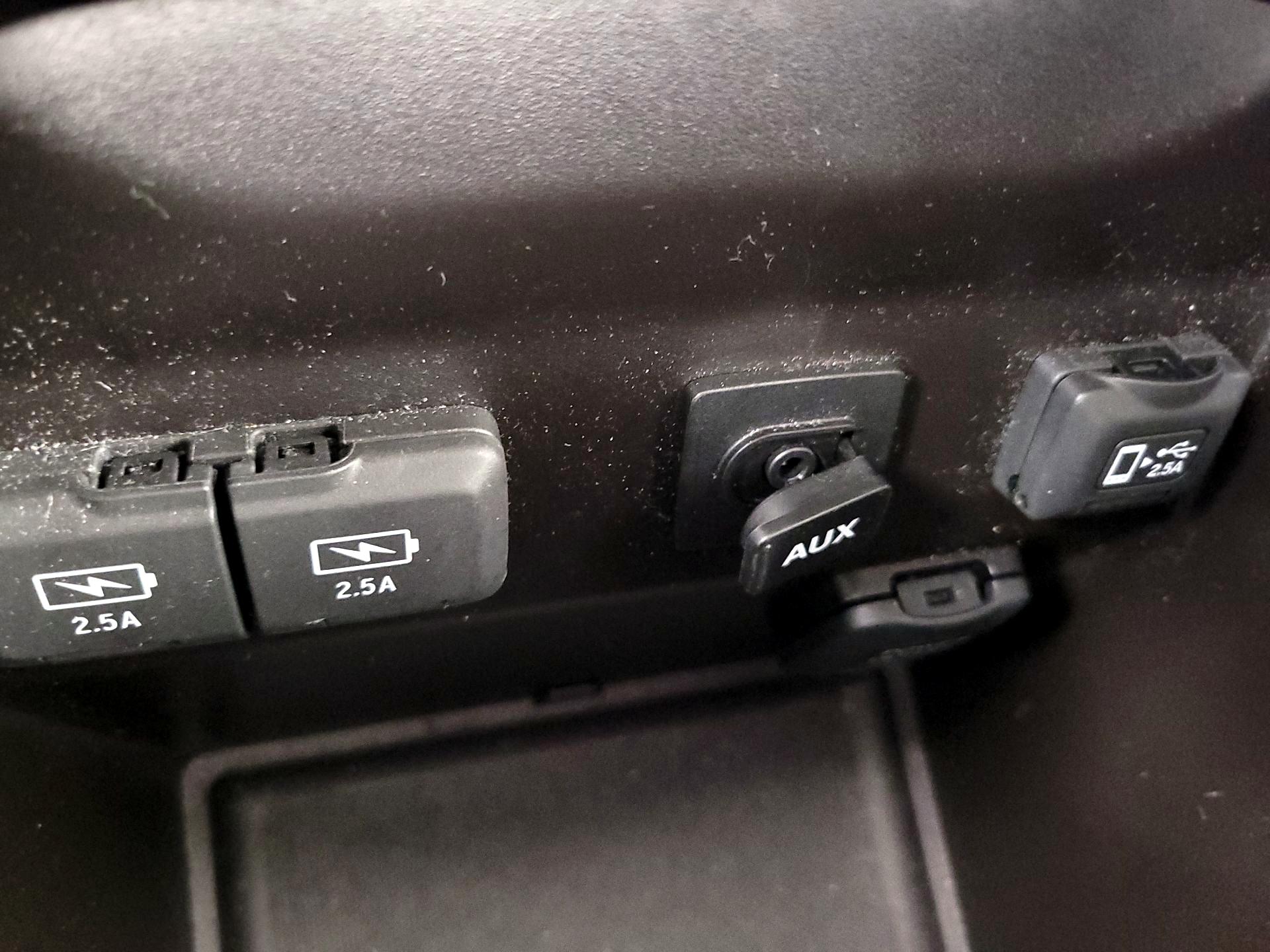 Thumbnail: 2019 Acura MDX - 19