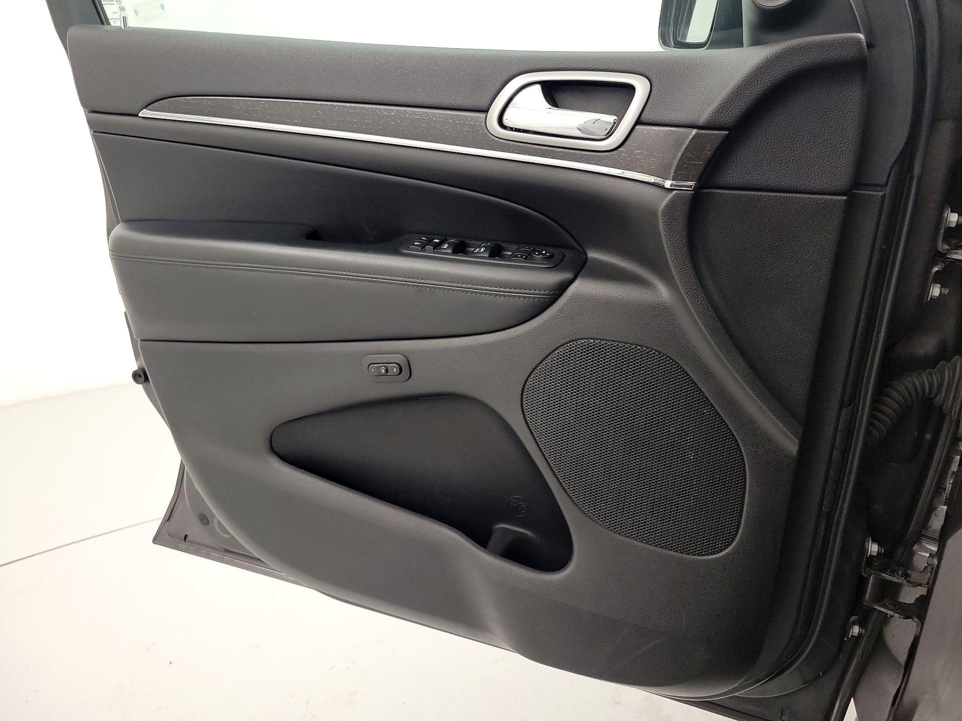 Thumbnail: 2018 Jeep Grand Cherokee - 12