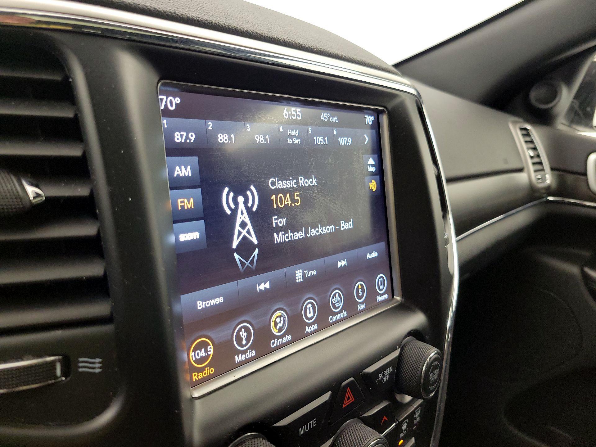 Thumbnail: 2018 Jeep Grand Cherokee - 16