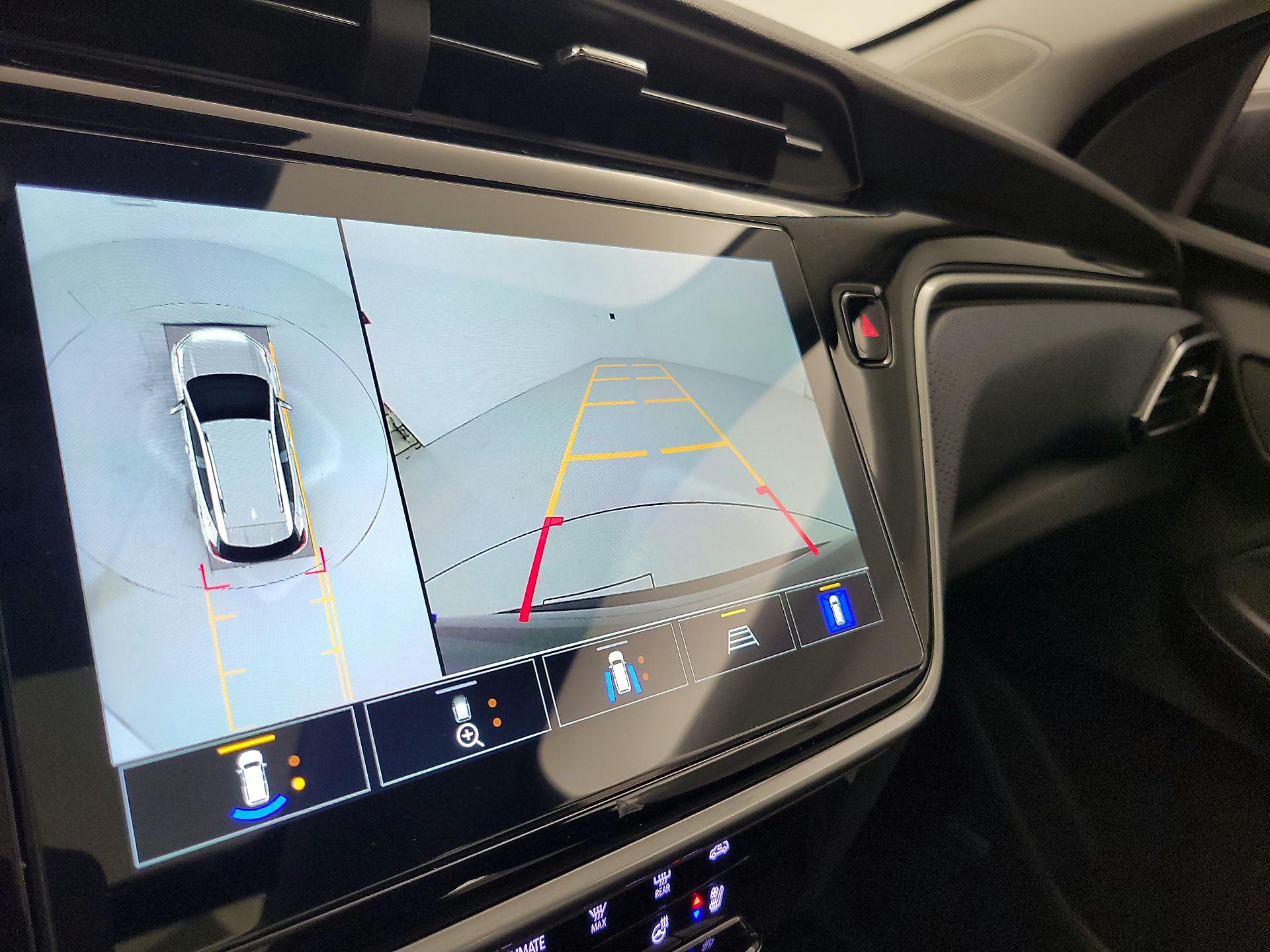 Thumbnail: 2023 Chevrolet Bolt EUV - 15