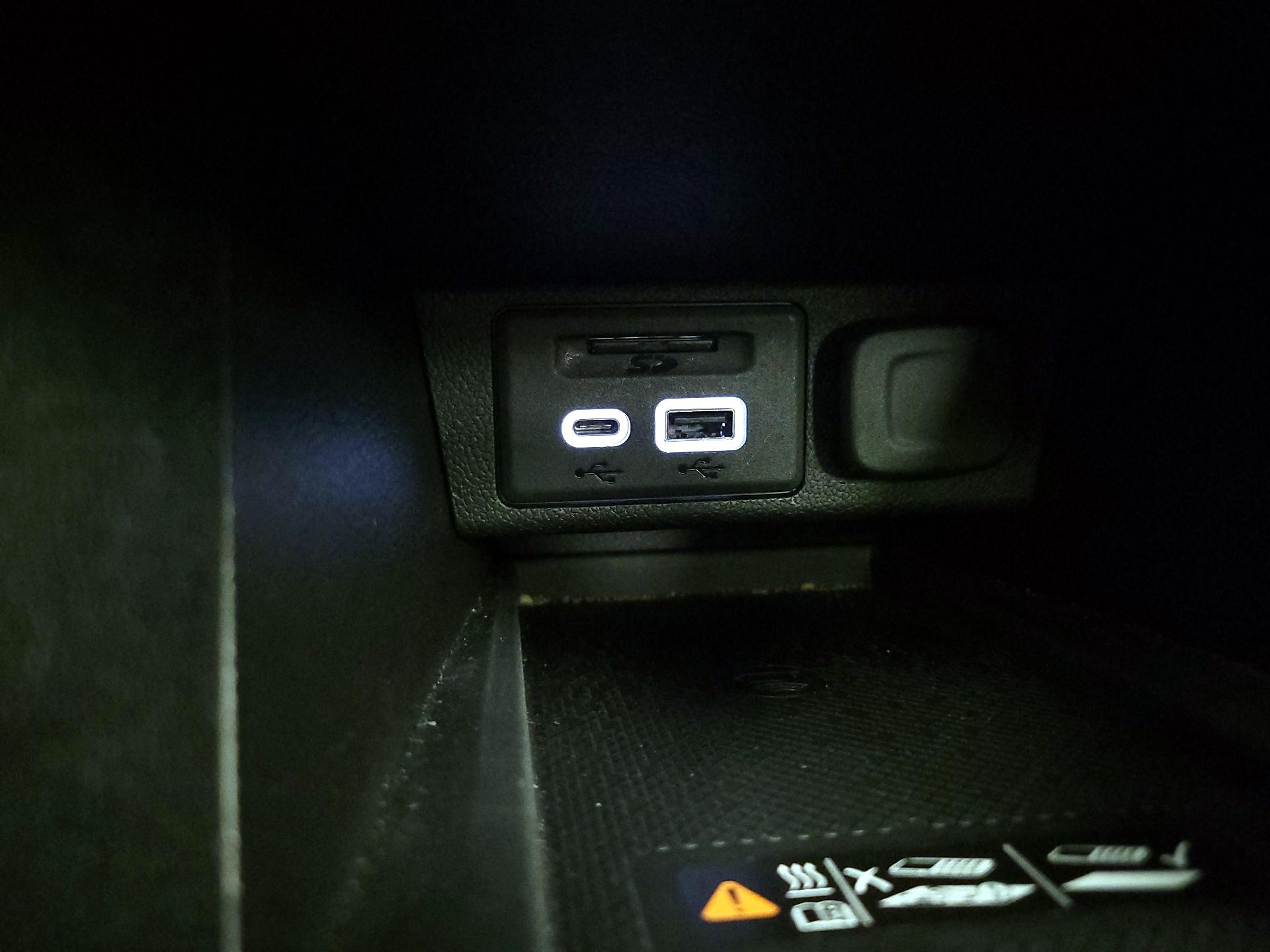 Thumbnail: 2023 Chevrolet Bolt EUV - 19