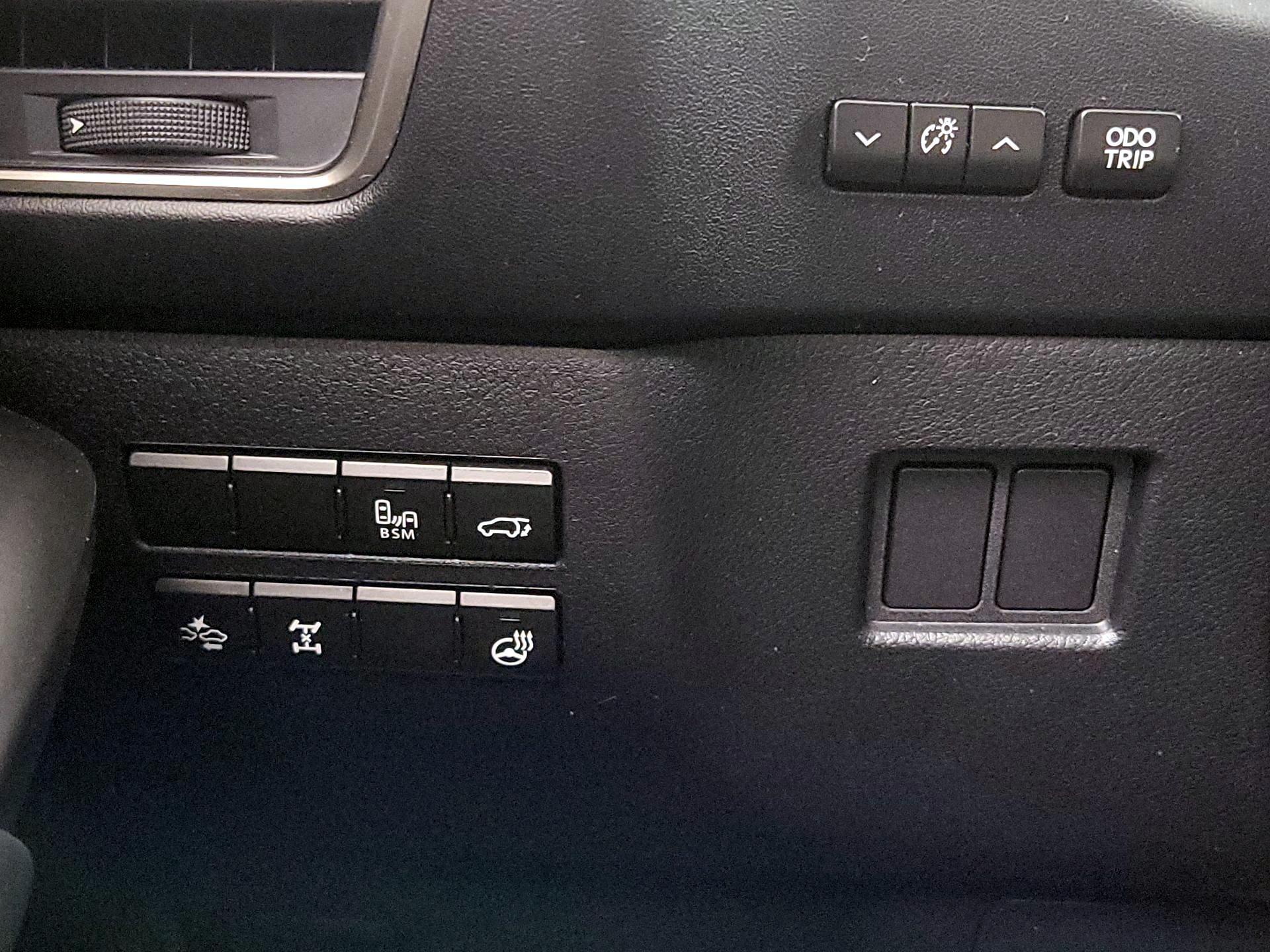 Thumbnail: 2015 Lexus NX - 13