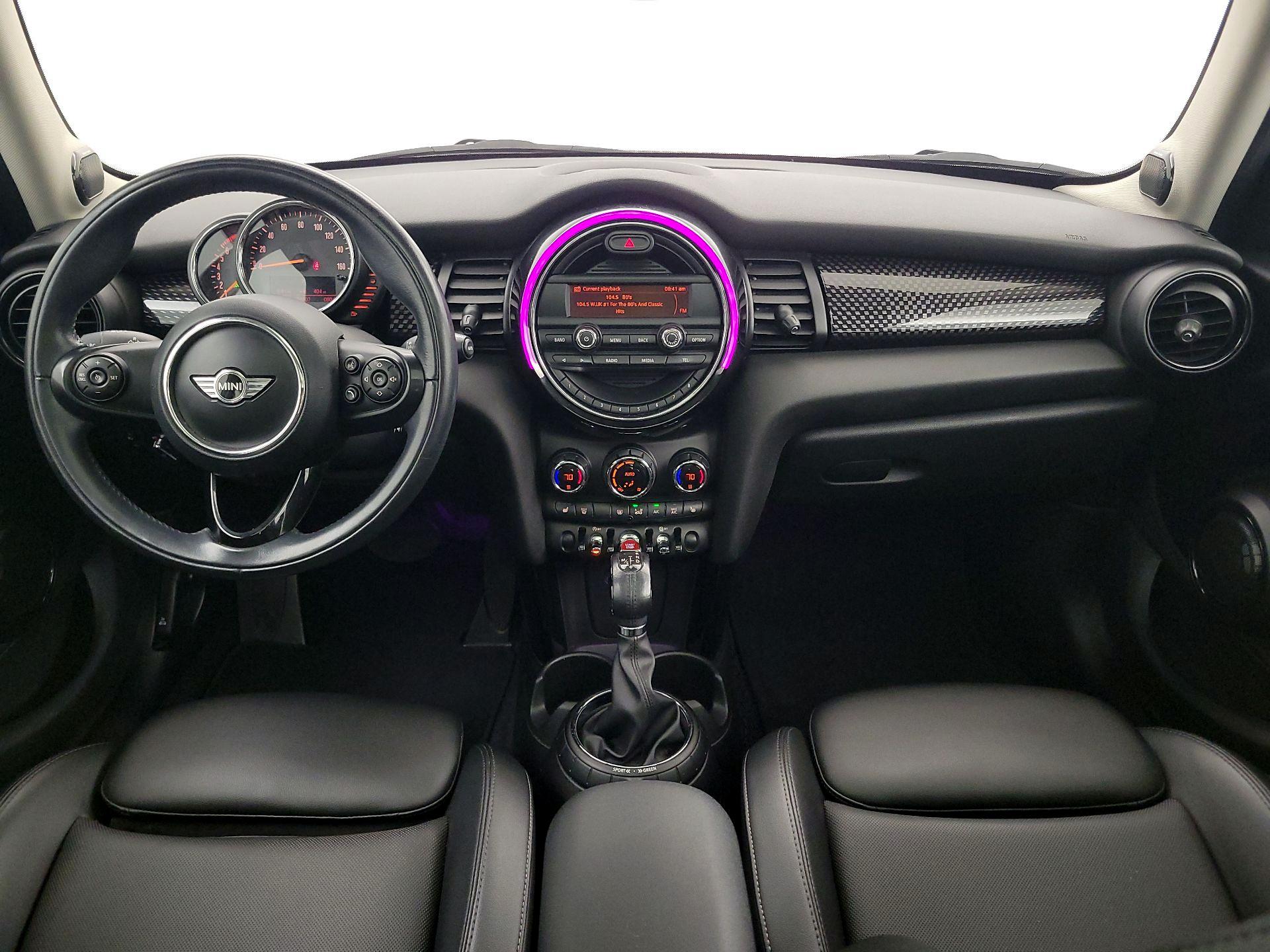 Thumbnail: 2016 MINI Cooper Hardtop - 9