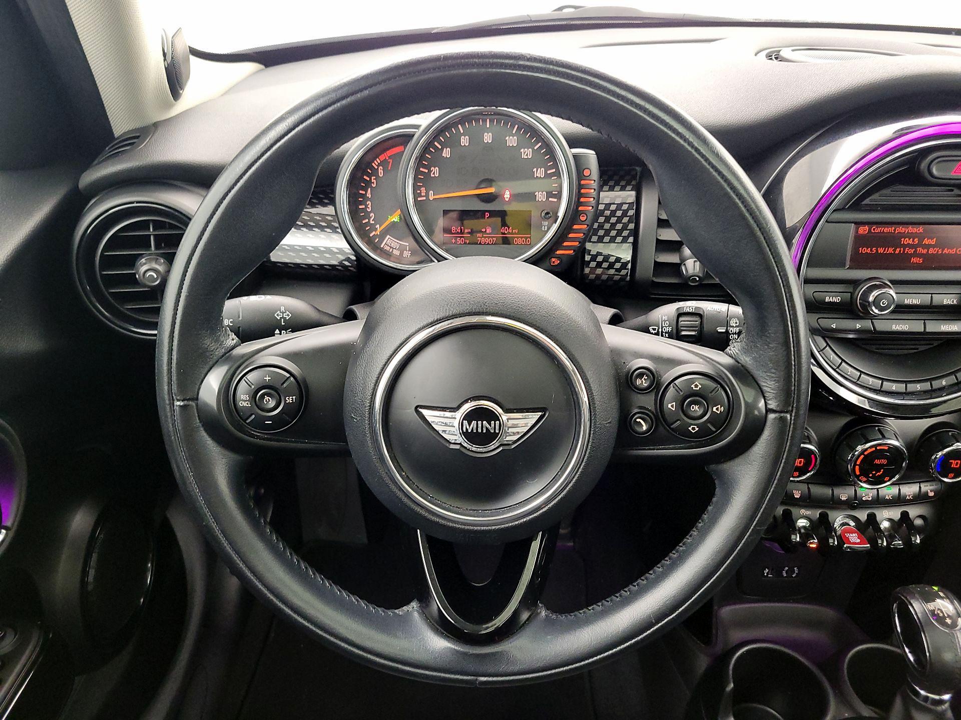 Thumbnail: 2016 MINI Cooper Hardtop - 10