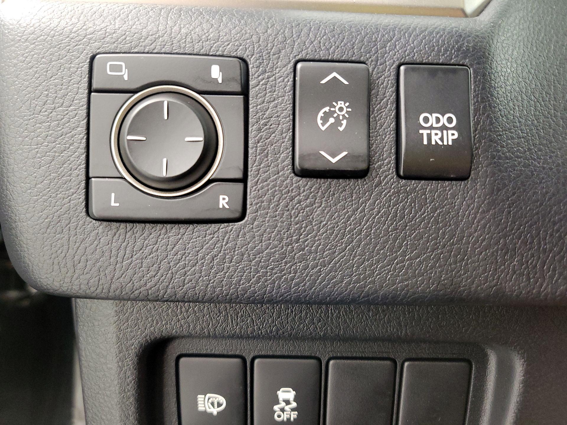 Thumbnail: 2019 Lexus GX - 13