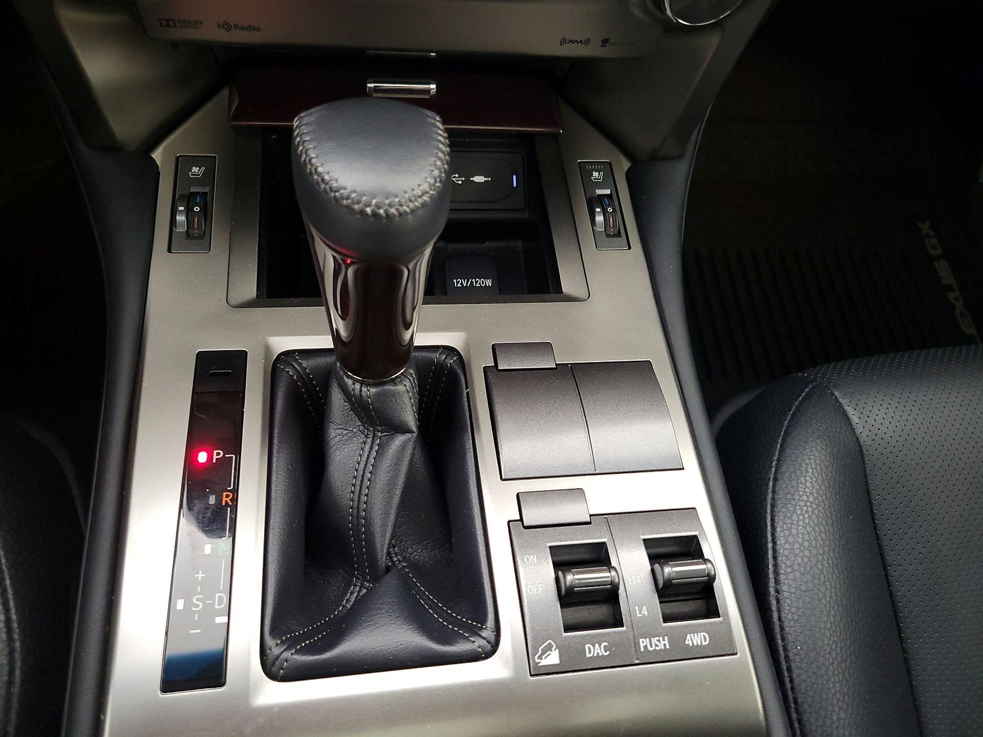 Thumbnail: 2019 Lexus GX - 18