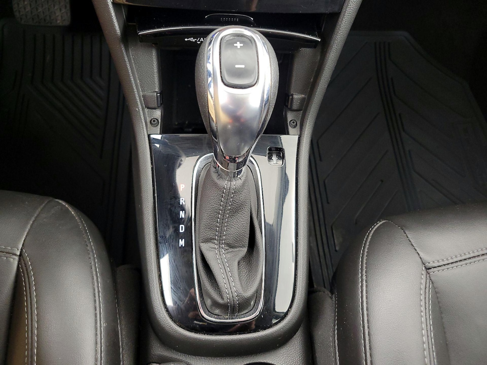 2018 Buick Encore Premium - Photo 19