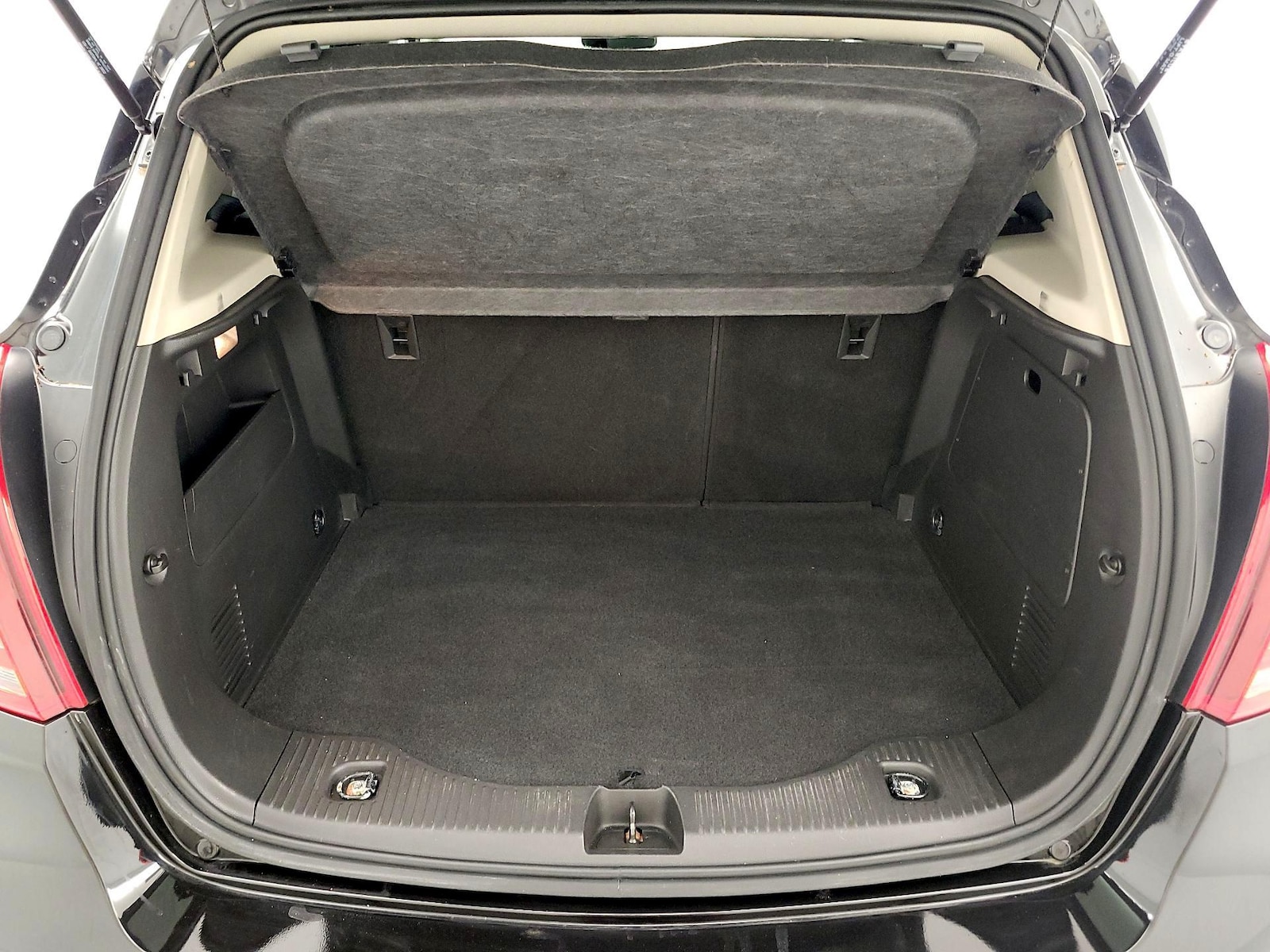 2018 Buick Encore Premium - Photo 23