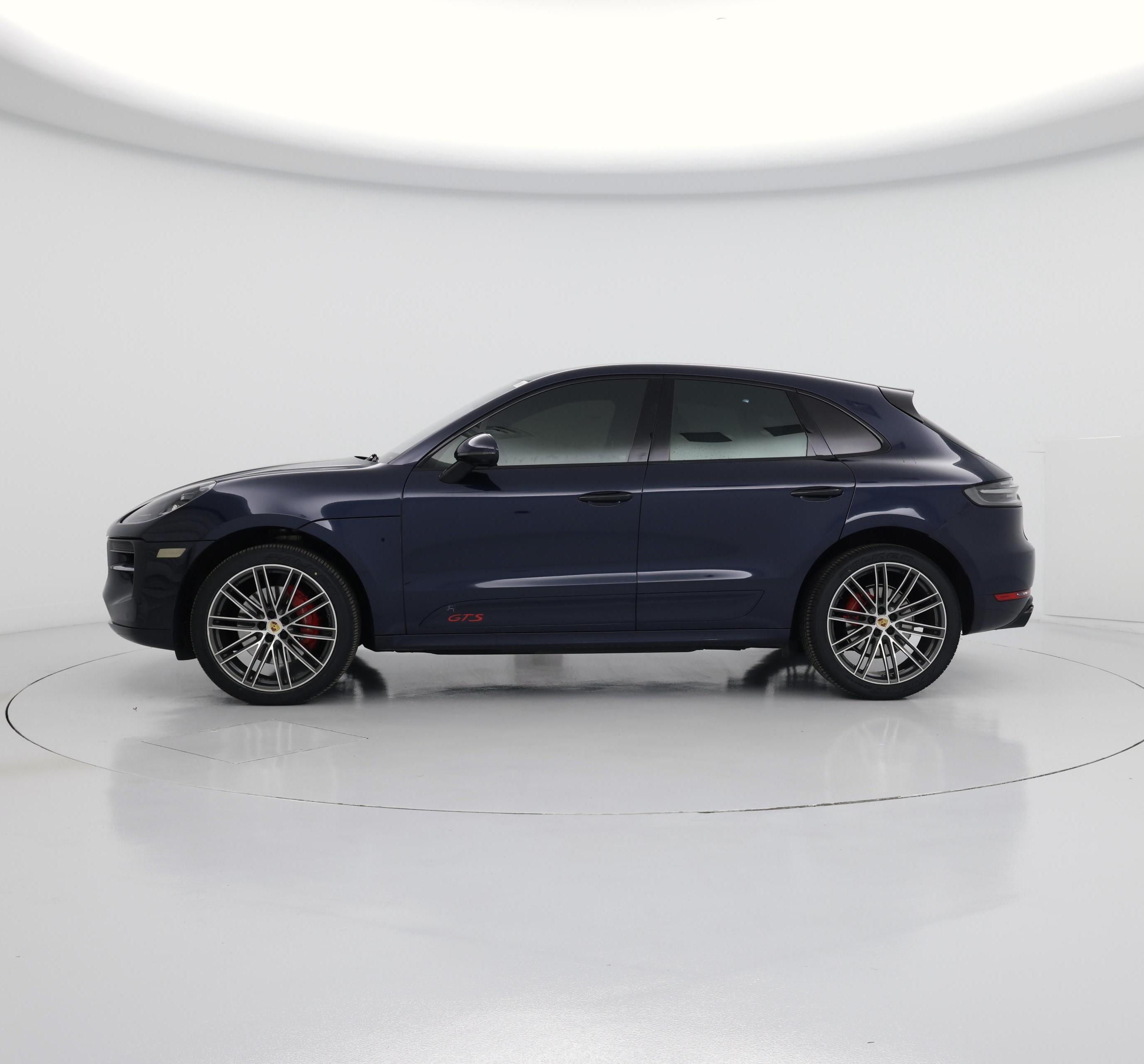Thumbnail: 2021 Porsche Macan - 3