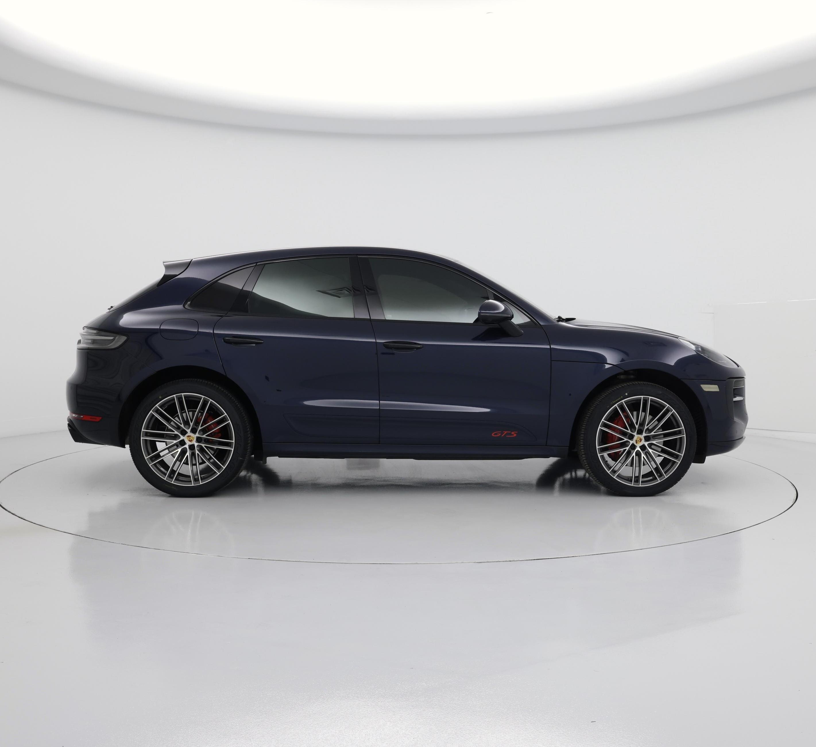 Thumbnail: 2021 Porsche Macan - 7