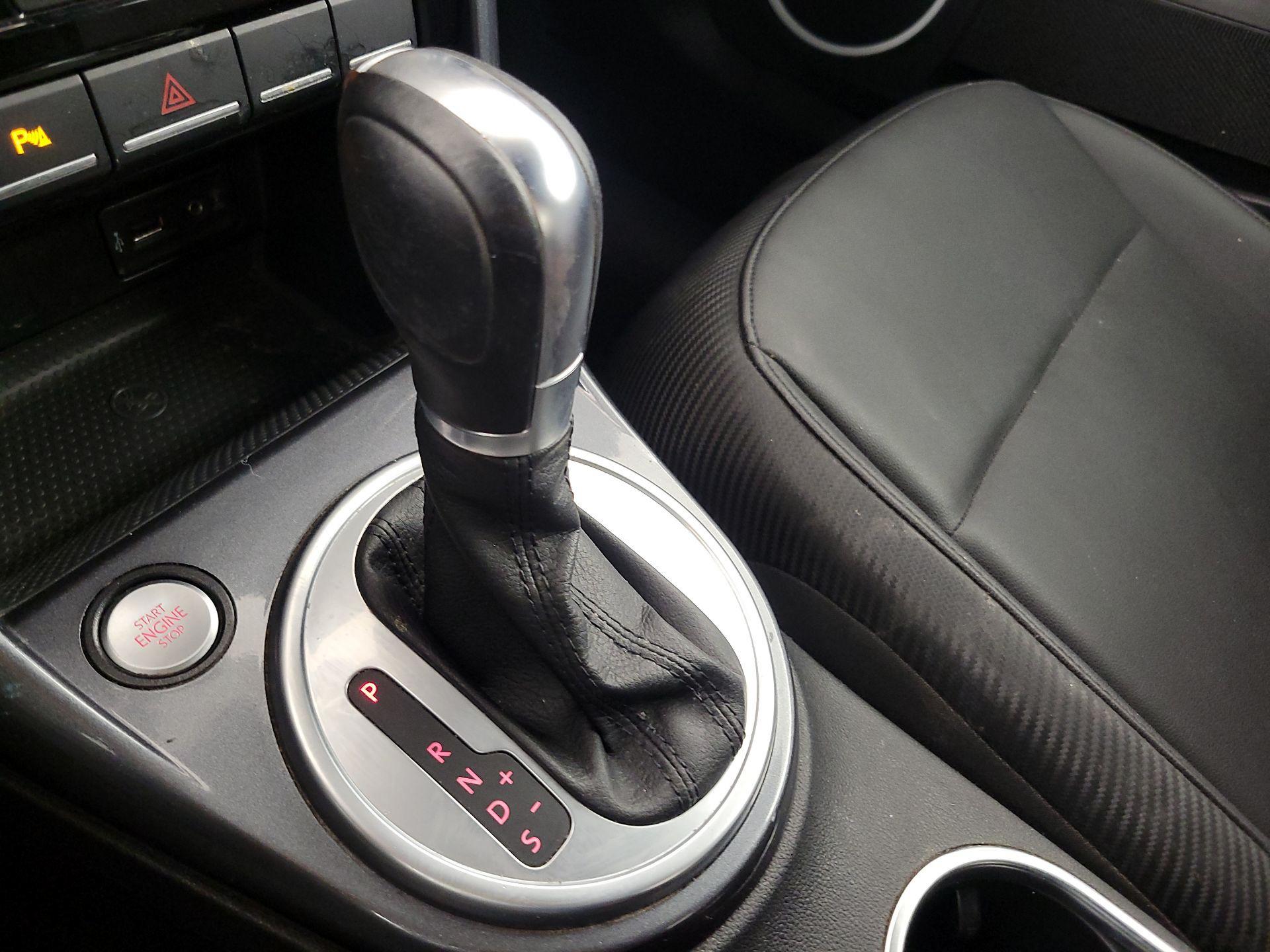 Thumbnail: 2017 Volkswagen Beetle - 18