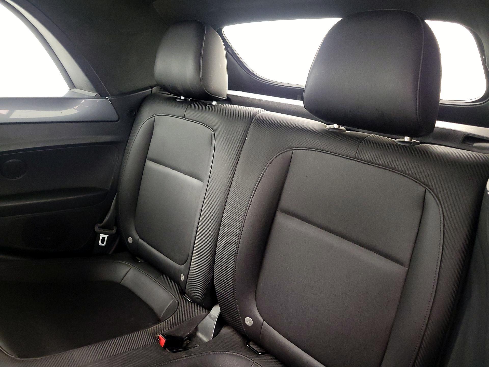 Thumbnail: 2017 Volkswagen Beetle - 20