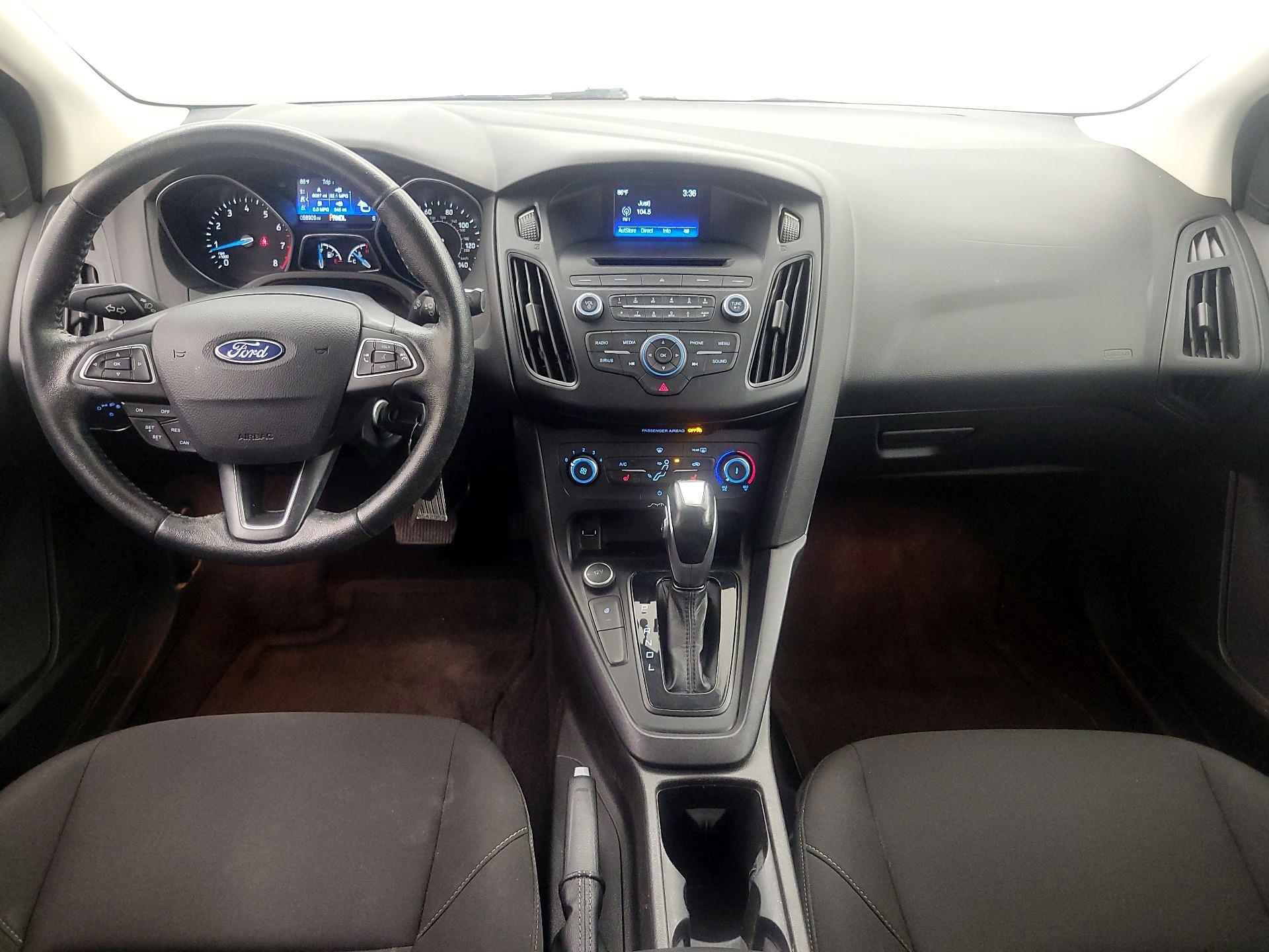 Thumbnail: 2015 Ford Focus - 9