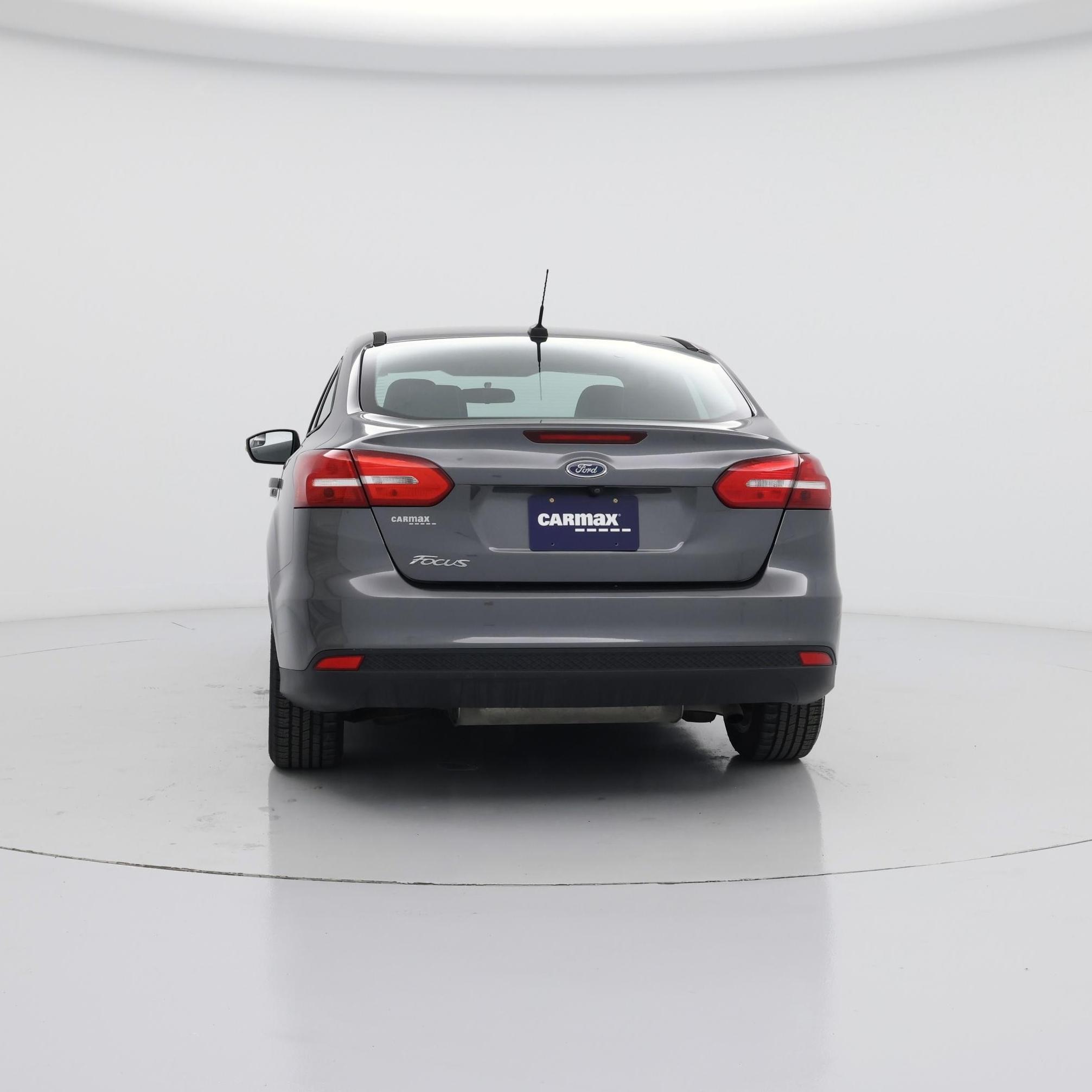 Thumbnail: 2015 Ford Focus - 6