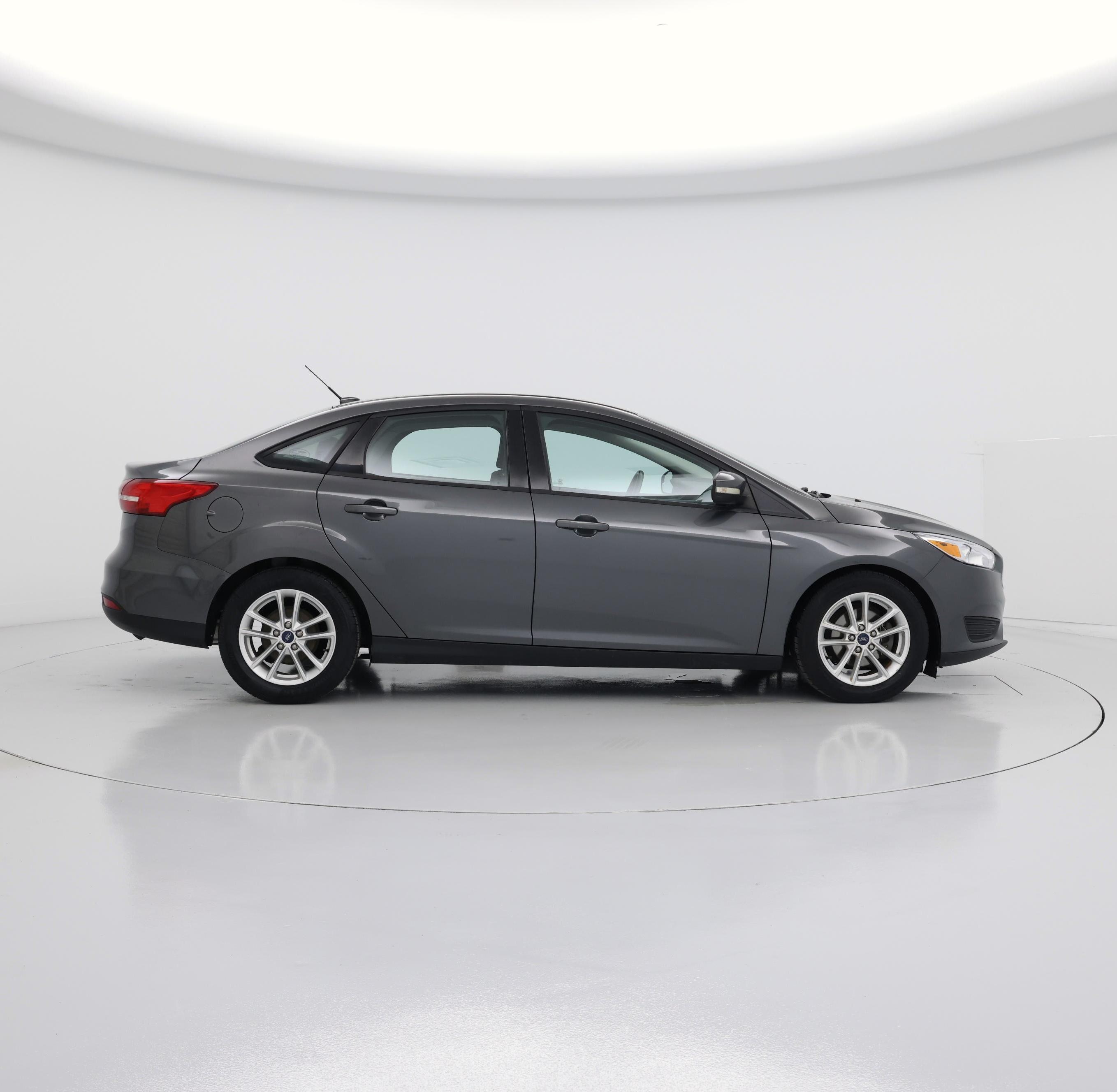 Thumbnail: 2015 Ford Focus - 7