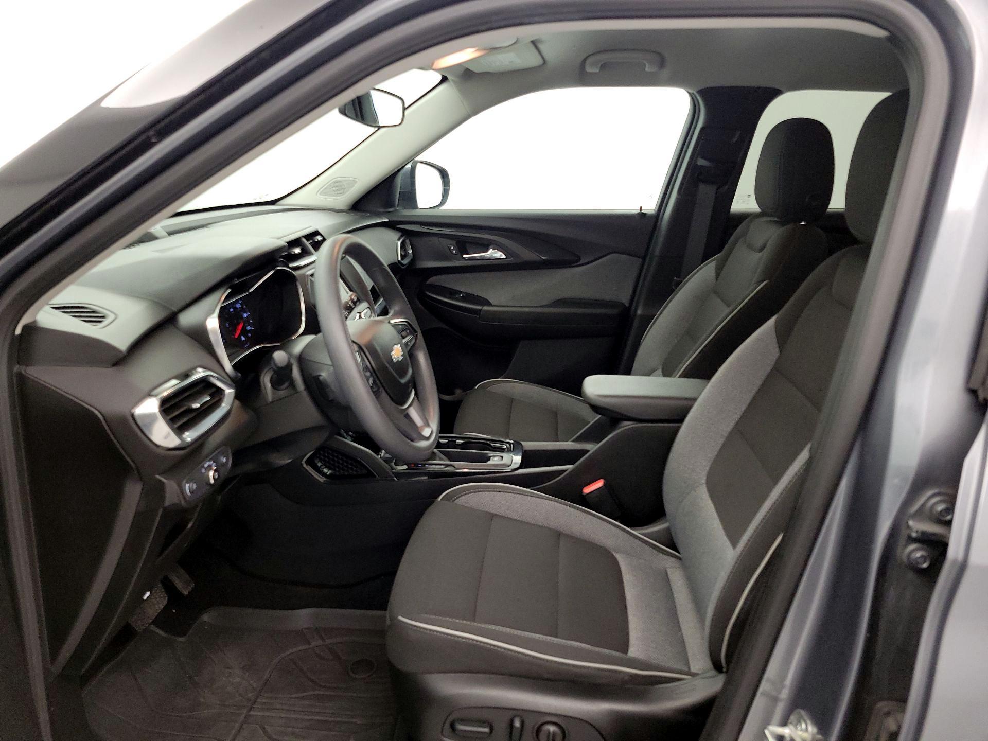 Thumbnail: 2022 Chevrolet TrailBlazer - 11