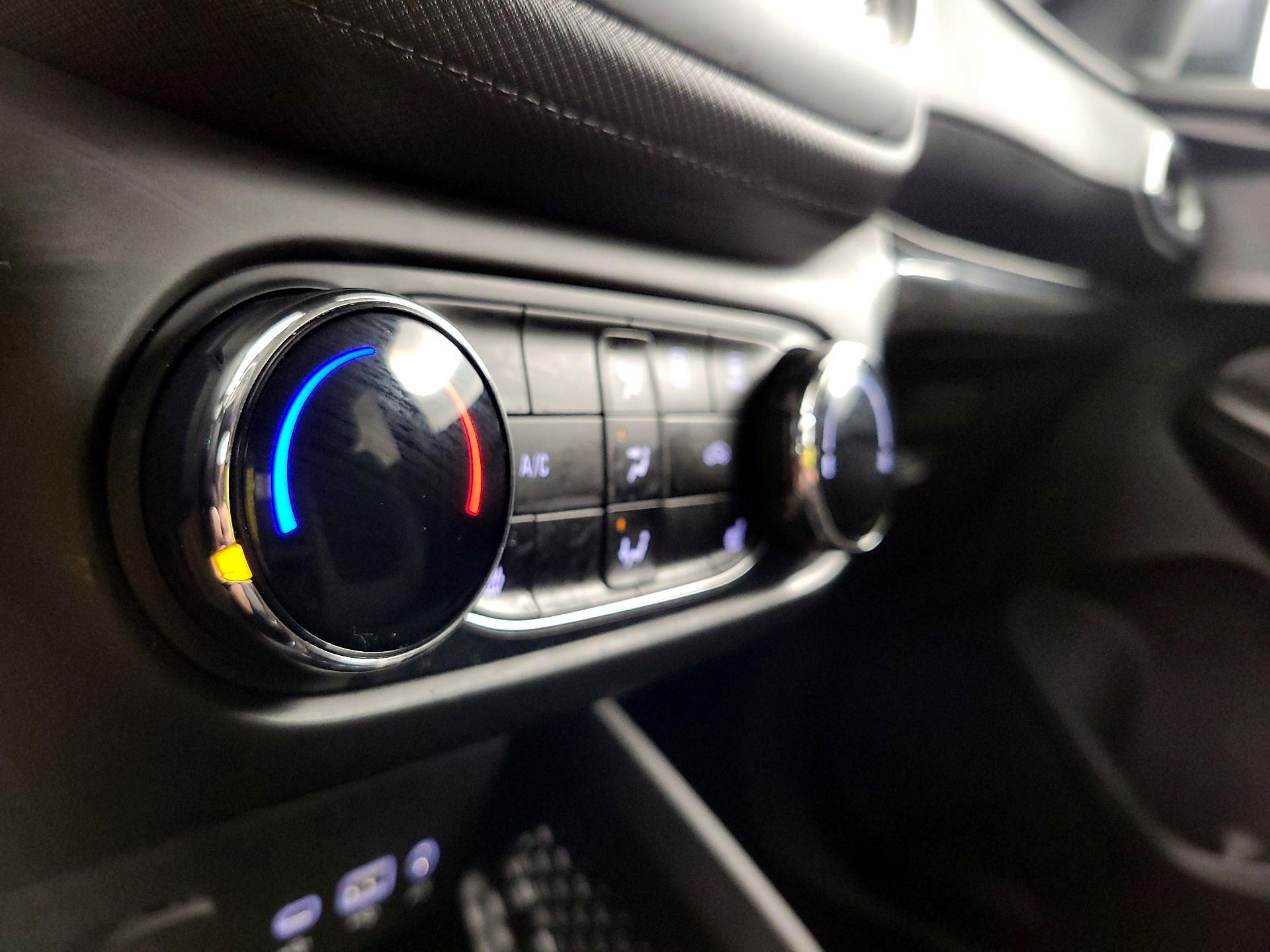 Thumbnail: 2022 Chevrolet TrailBlazer - 16