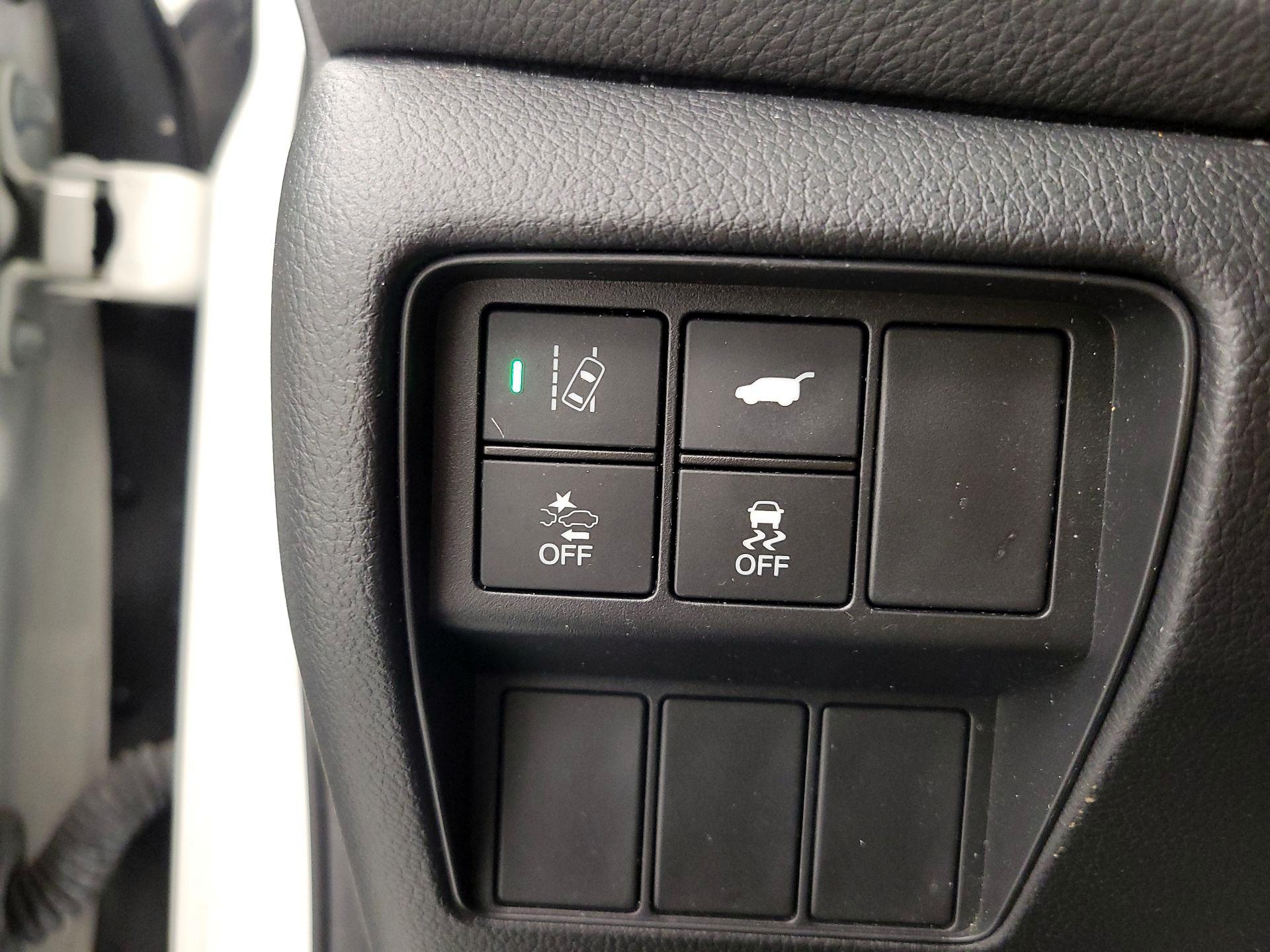 Thumbnail: 2017 Honda CR-V - 13