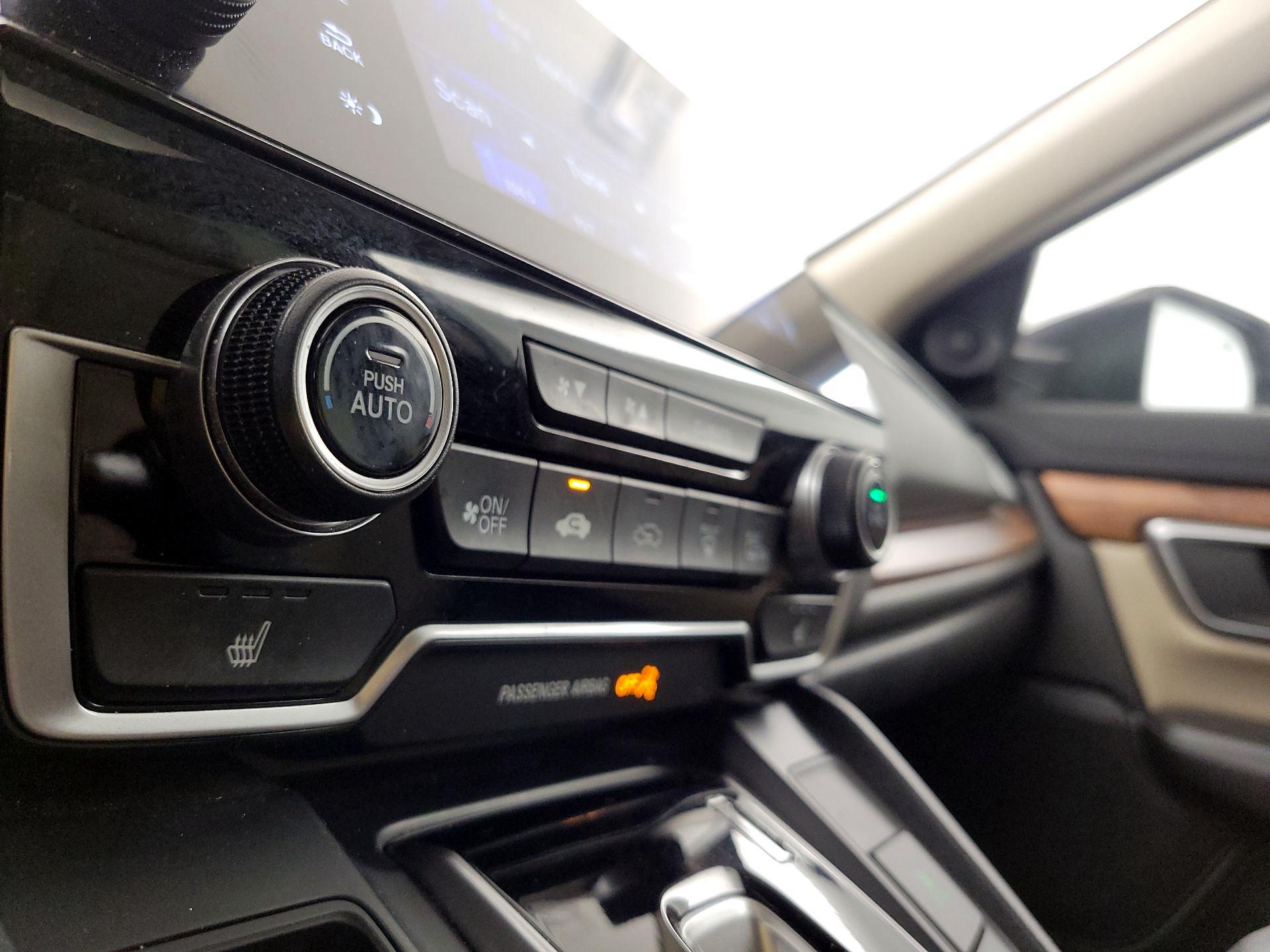 Thumbnail: 2017 Honda CR-V - 17