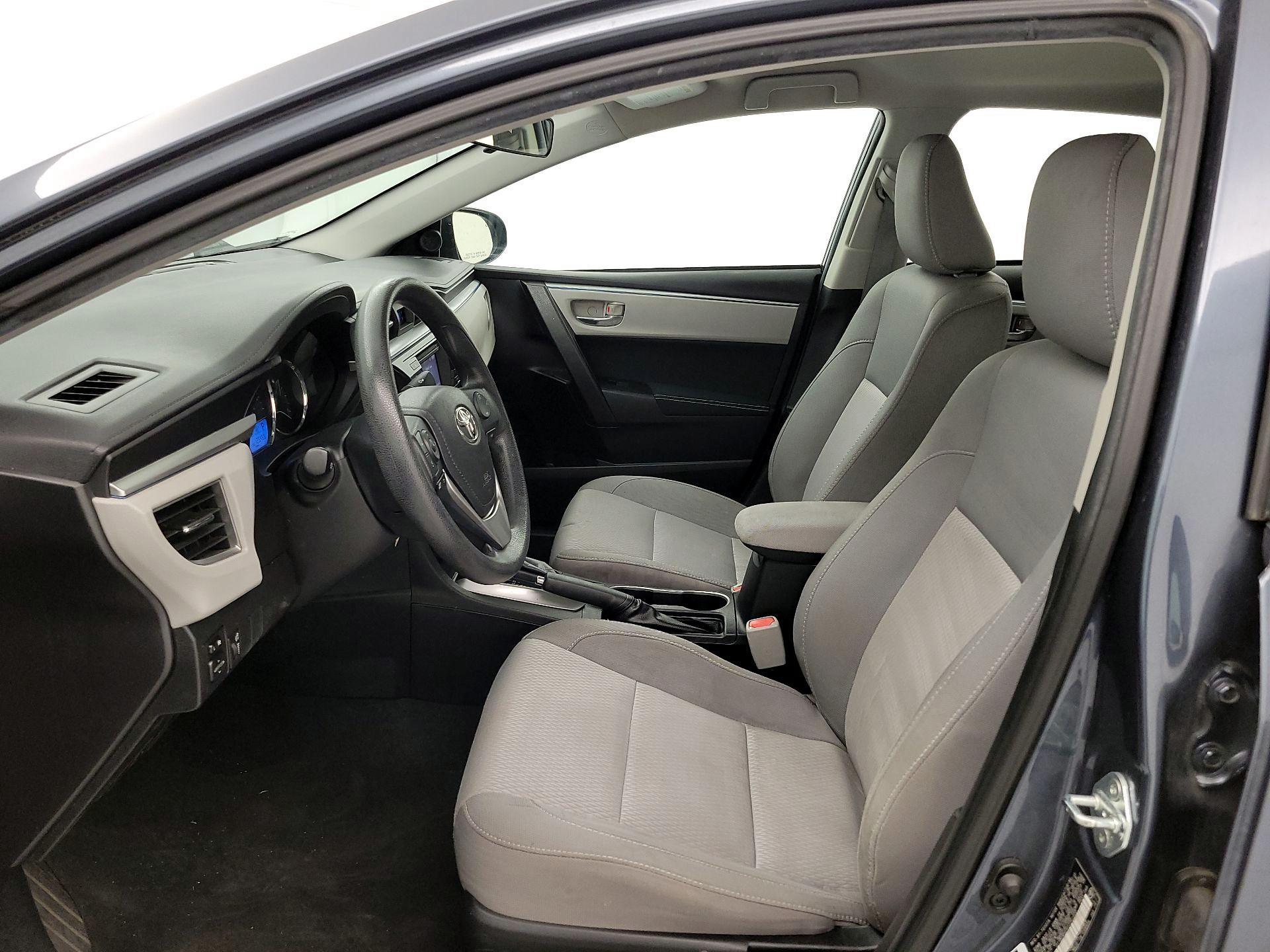 Thumbnail: 2015 Toyota Corolla - 11