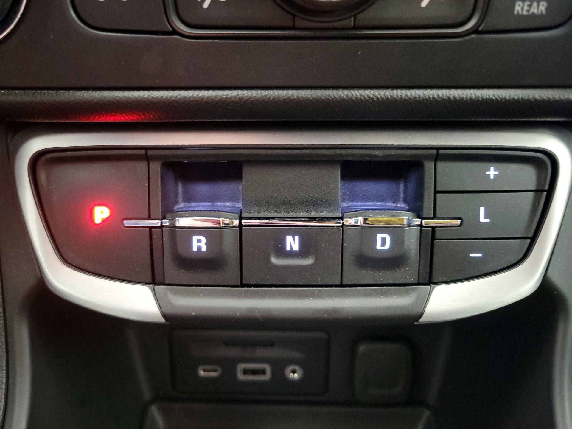 Thumbnail: 2022 GMC Terrain - 18