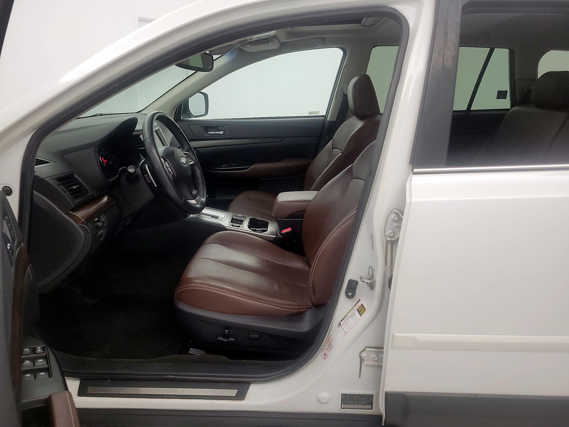 Thumbnail: 2014 Subaru Outback - 11