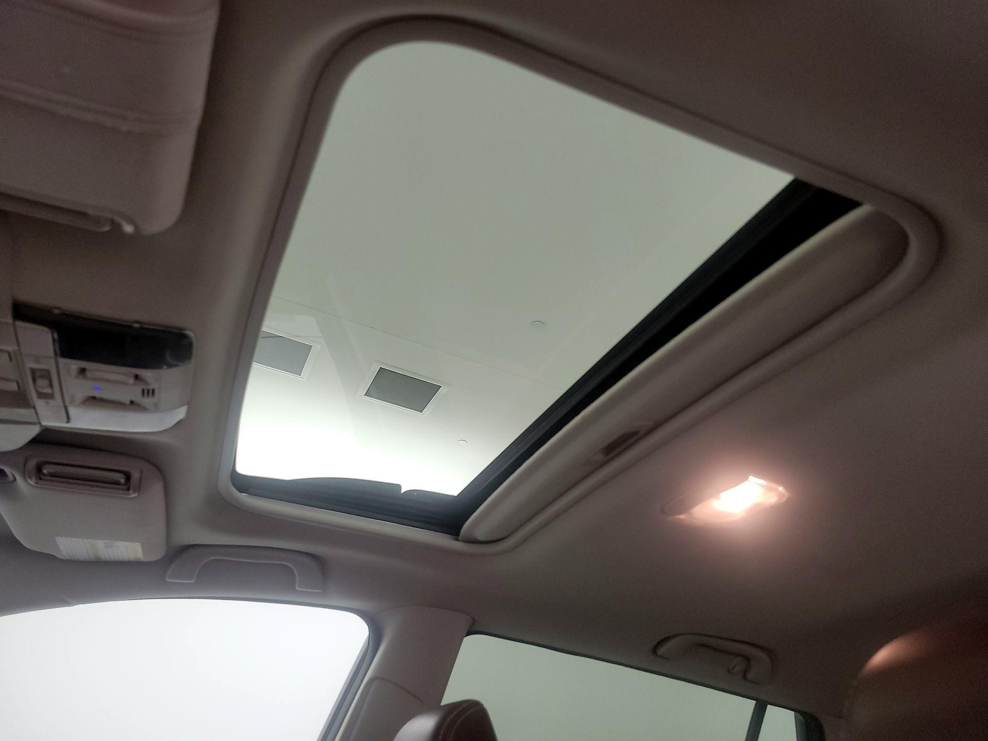 Thumbnail: 2014 Subaru Outback - 20