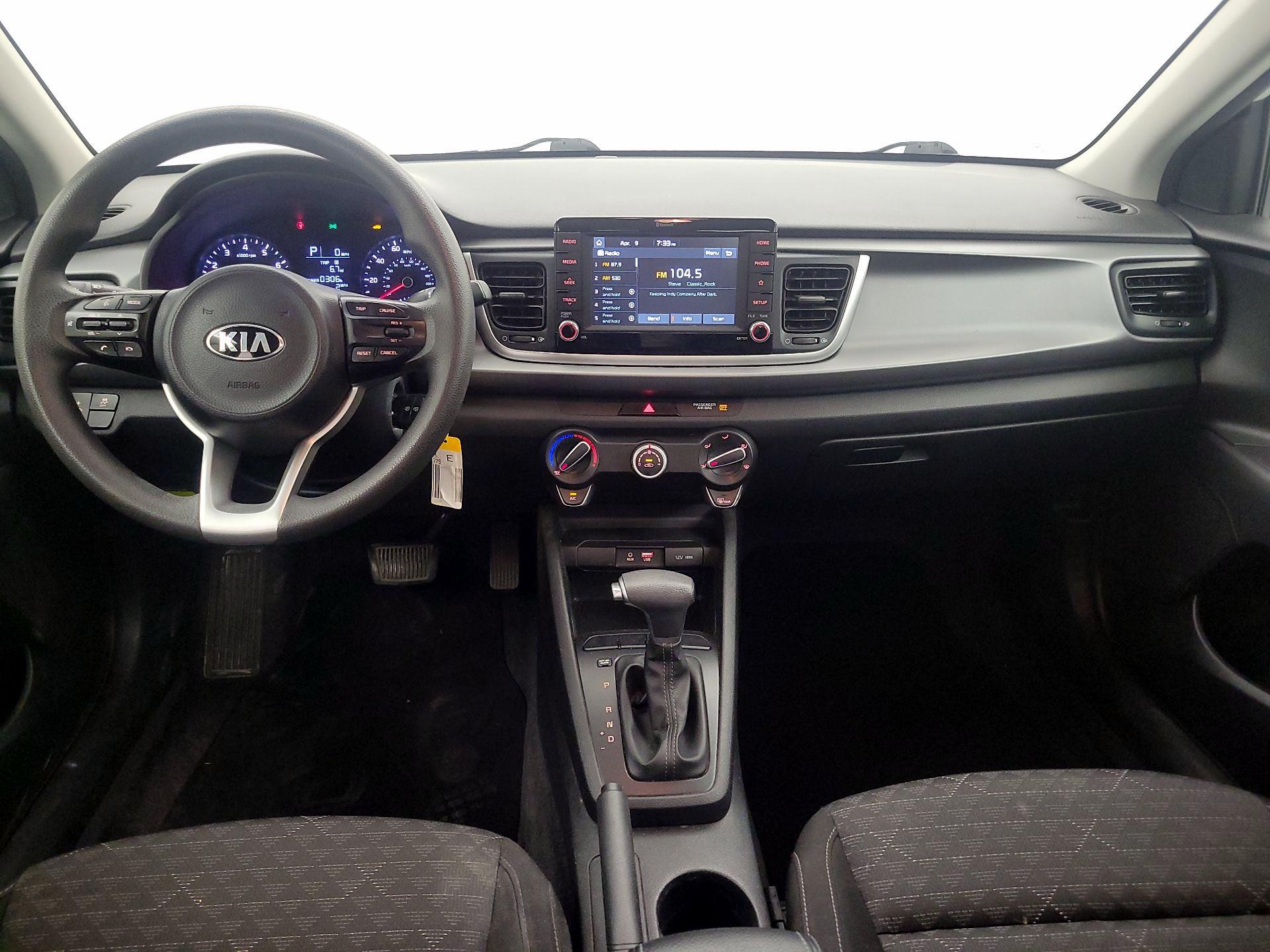 Thumbnail: 2019 Kia Rio - 9