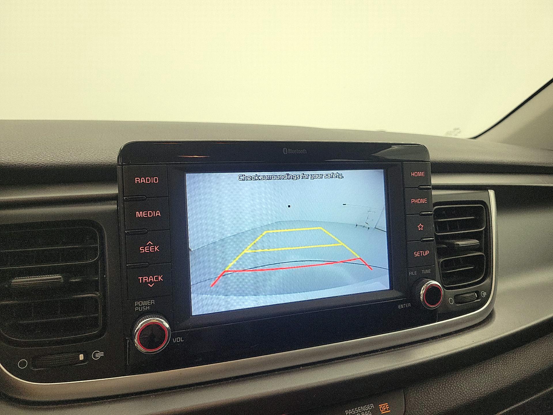 Thumbnail: 2019 Kia Rio - 14