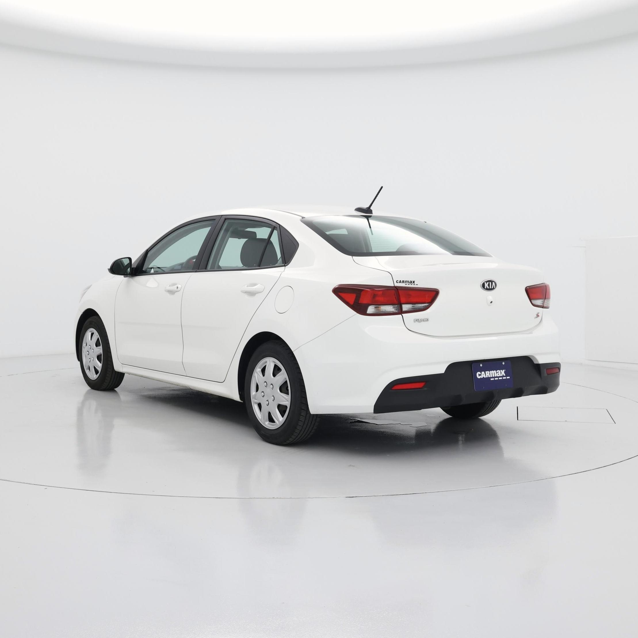 Thumbnail: 2019 Kia Rio - 2