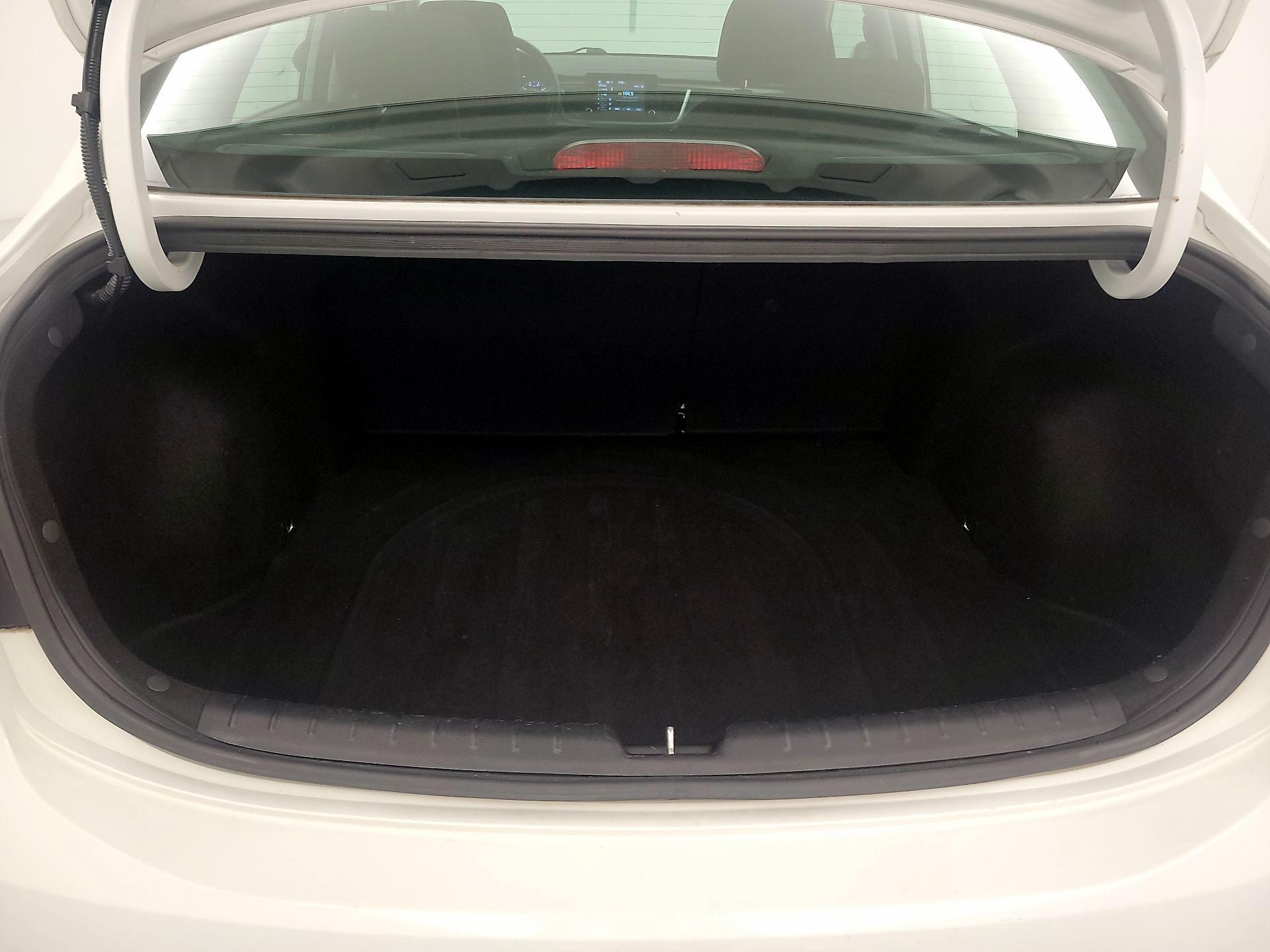 Thumbnail: 2019 Kia Rio - 20