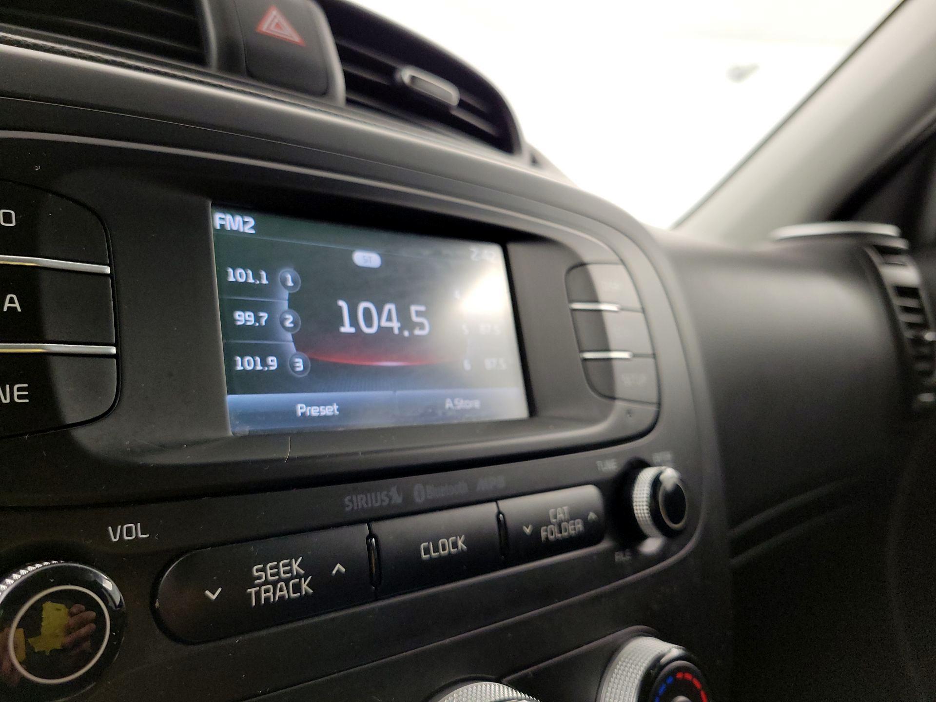 Thumbnail: 2016 Kia Soul - 15