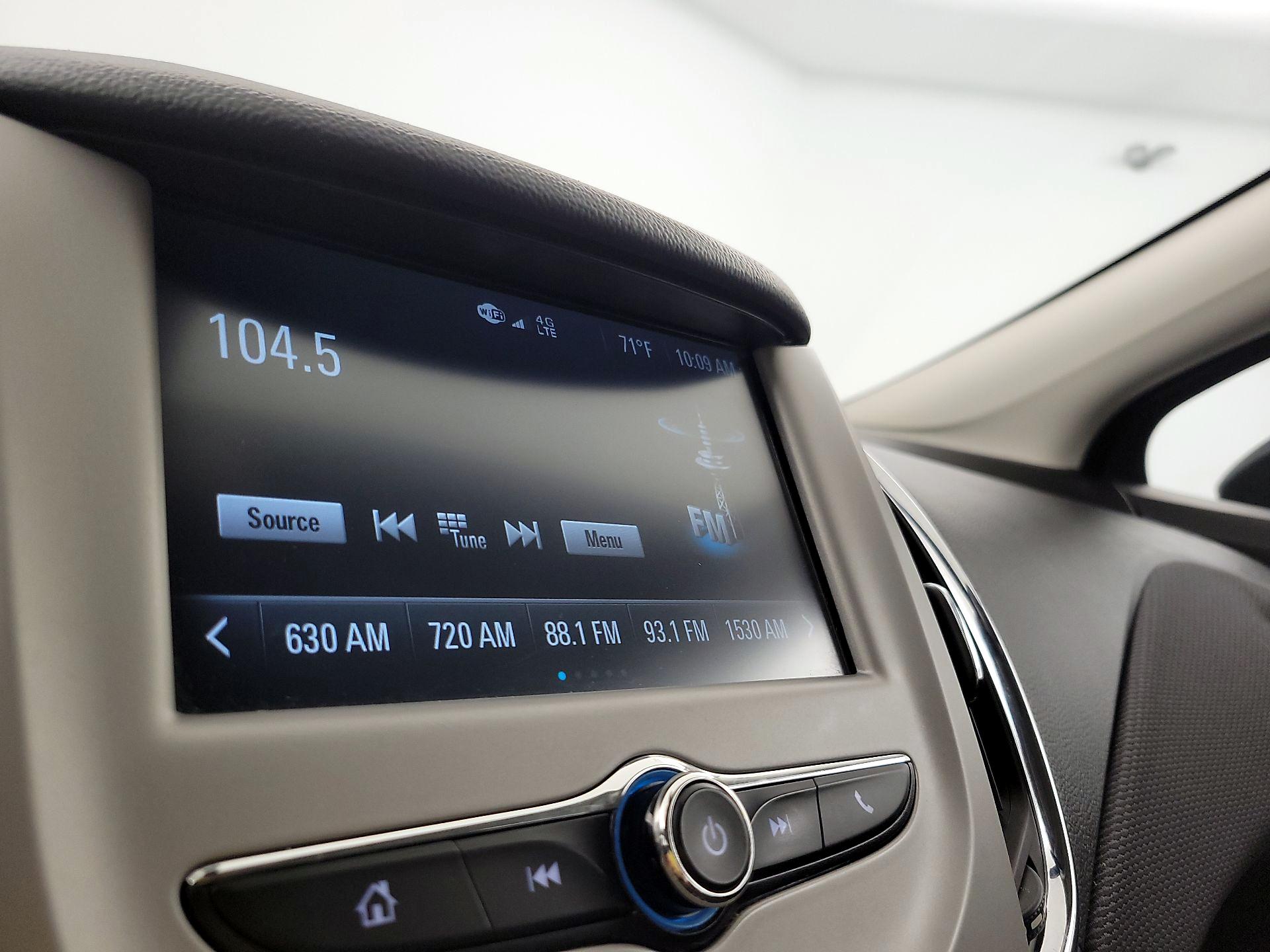 Thumbnail: 2017 Chevrolet Cruze - 15