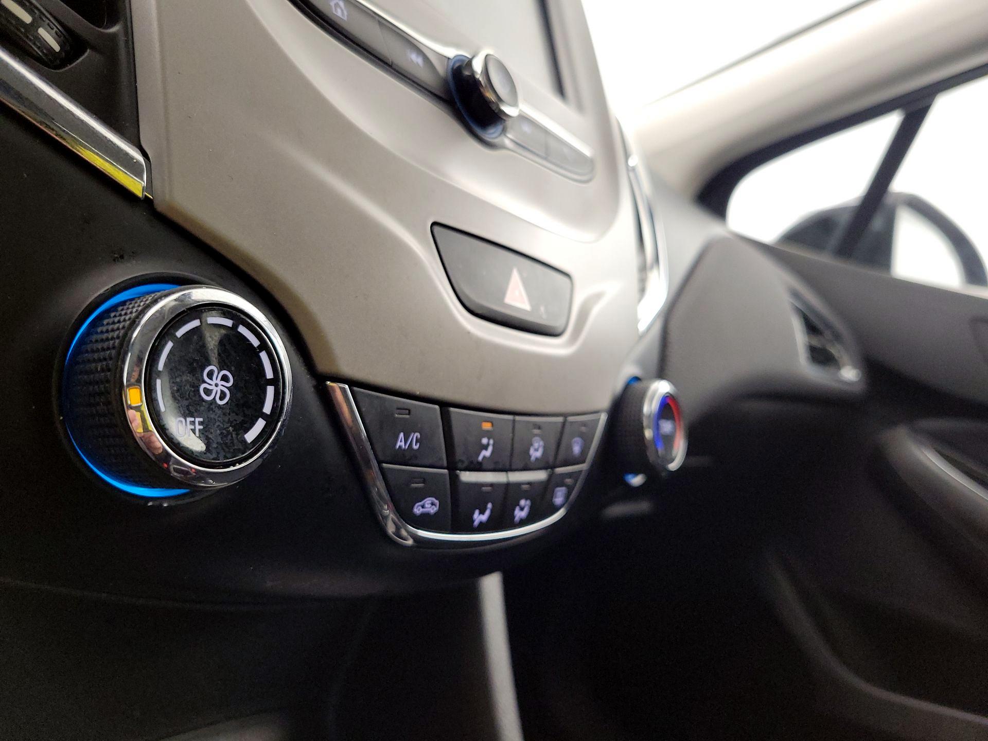 Thumbnail: 2017 Chevrolet Cruze - 16