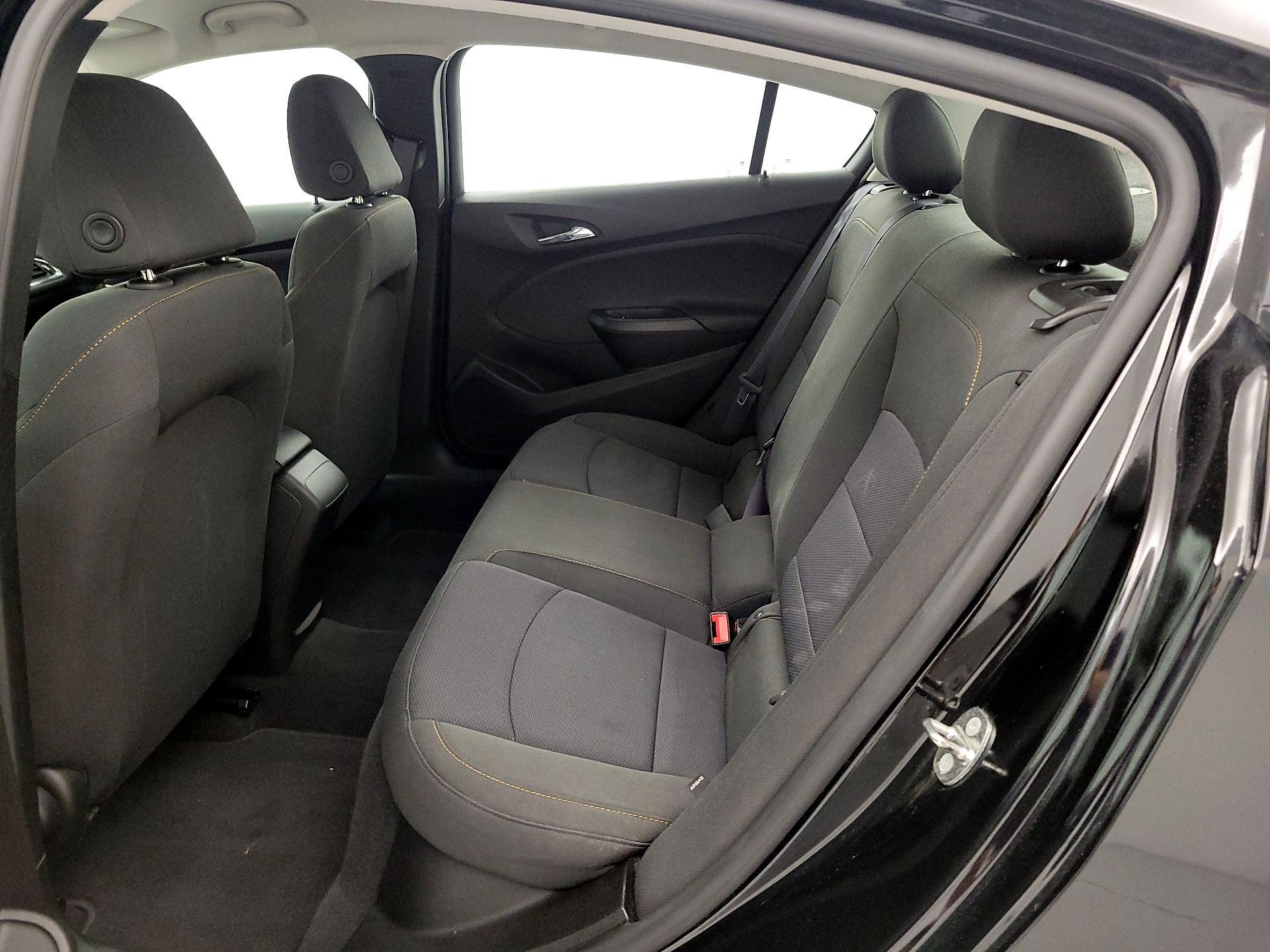 Thumbnail: 2017 Chevrolet Cruze - 19