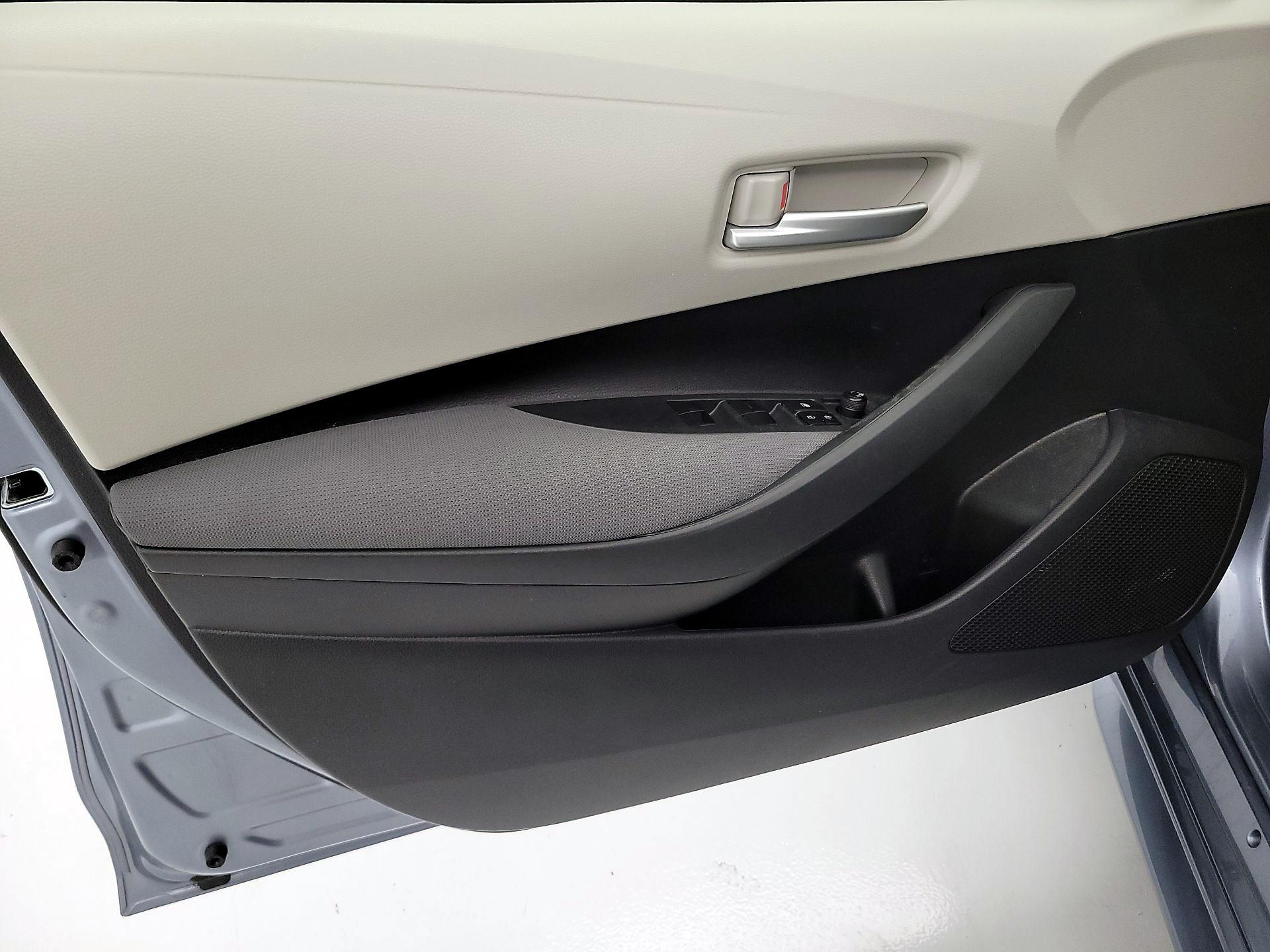 Thumbnail: 2021 Toyota Corolla - 12